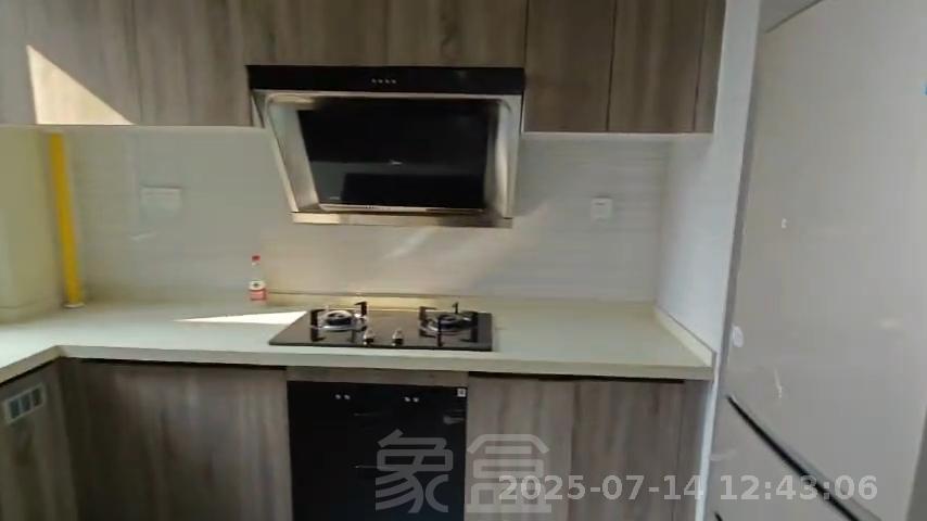 蓝溪谷 4室2厅2卫 2200.0元/月 蓝溪谷 4室2厅2卫 2200.0元/月室内图