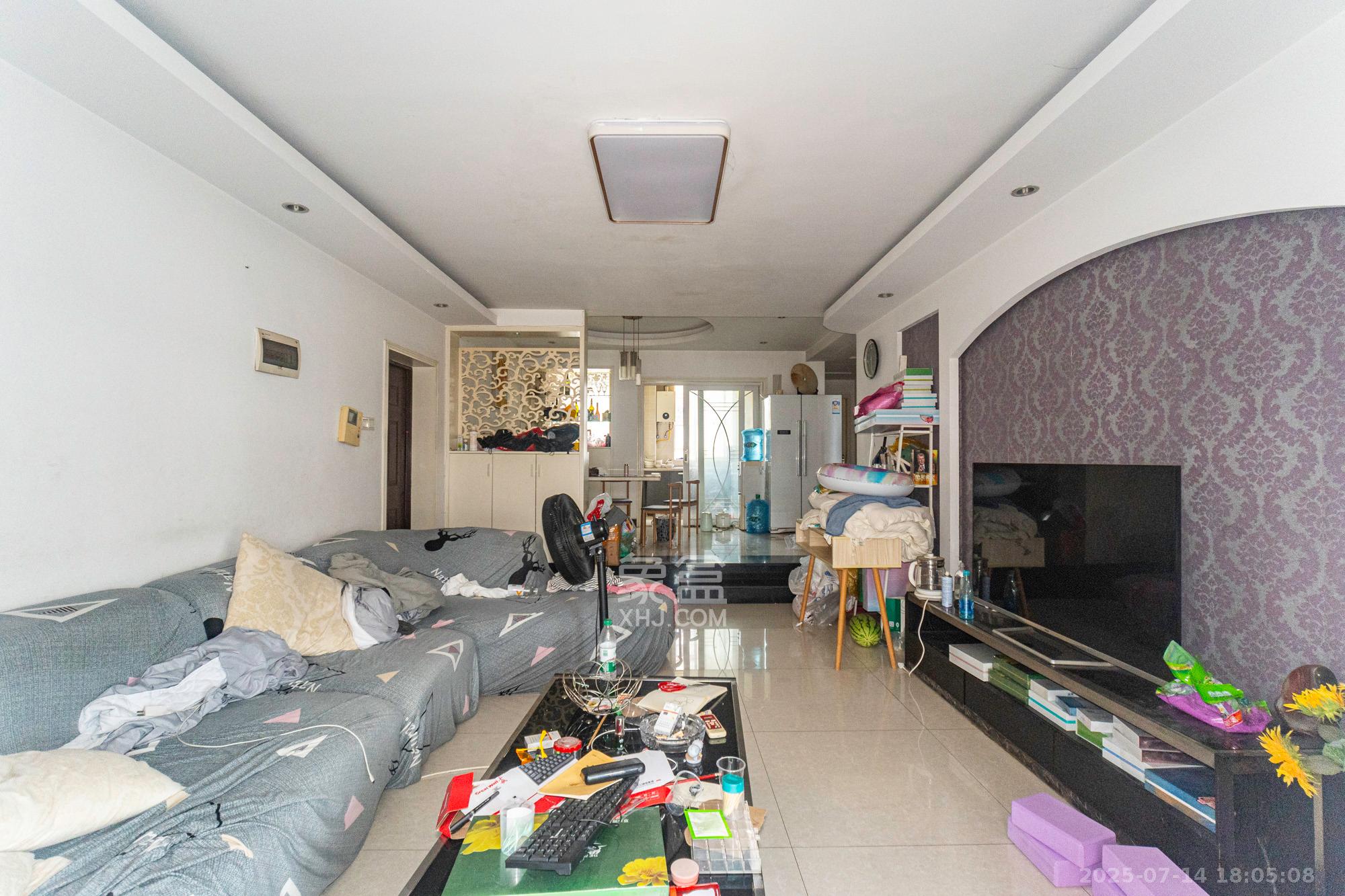 幸福里（幸福里一期）  3室2厅1卫    63.8万客厅