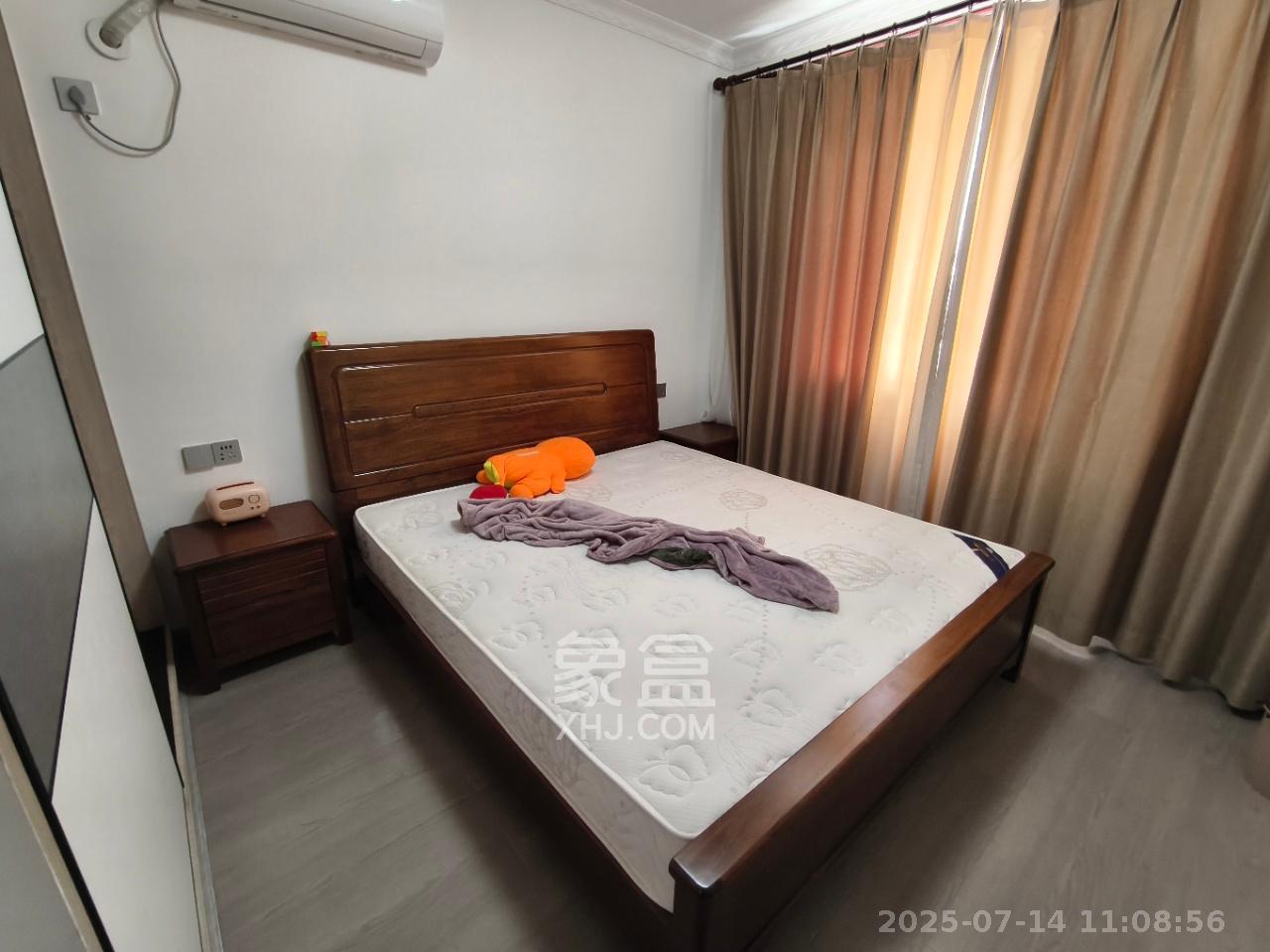 丽发新城  2室2厅1卫   2100.00元/月室内图
