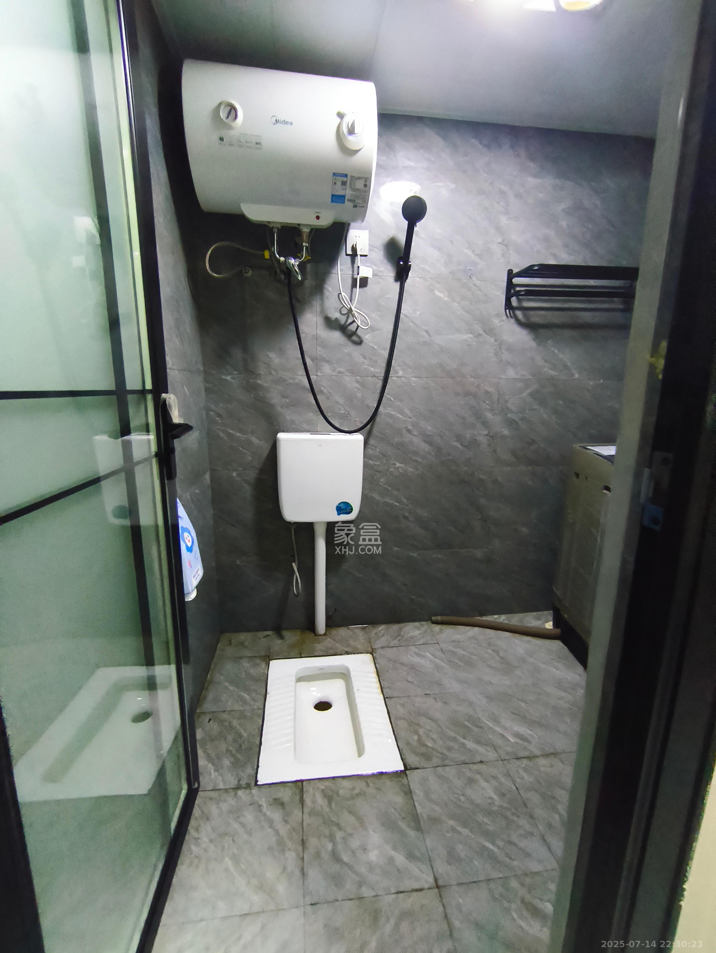 华宇时代广场 1室1厅1卫 1240.0元/月 华宇时代广场 1室1厅1卫 1240.0元/月室内图