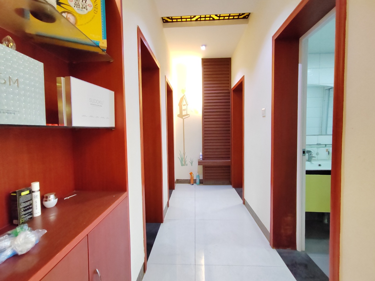 铂金玫瑰园  4室2厅2卫    62.8万 铂金玫瑰园  4室2厅2卫    62.8万客厅