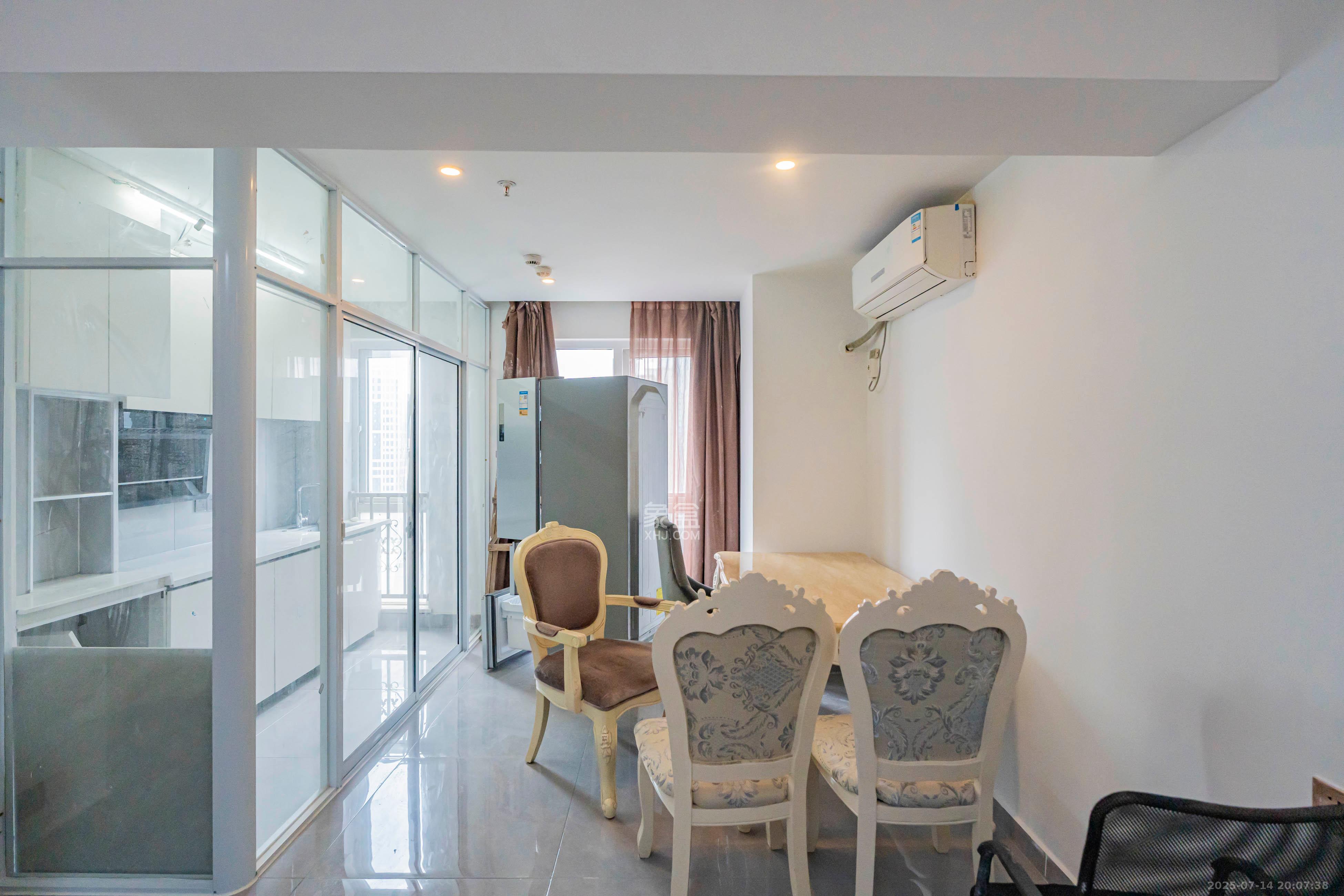 鸥波港湾  1室1厅1卫    43.0万 鸥波港湾  1室1厅1卫    43.0万卧室