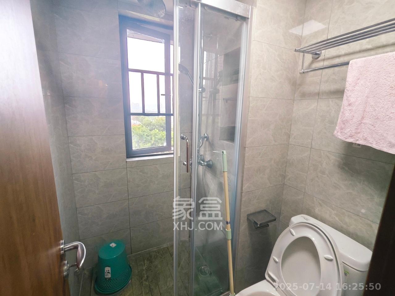 梅溪悦章  4室2厅2卫   3900.00元/月室内图