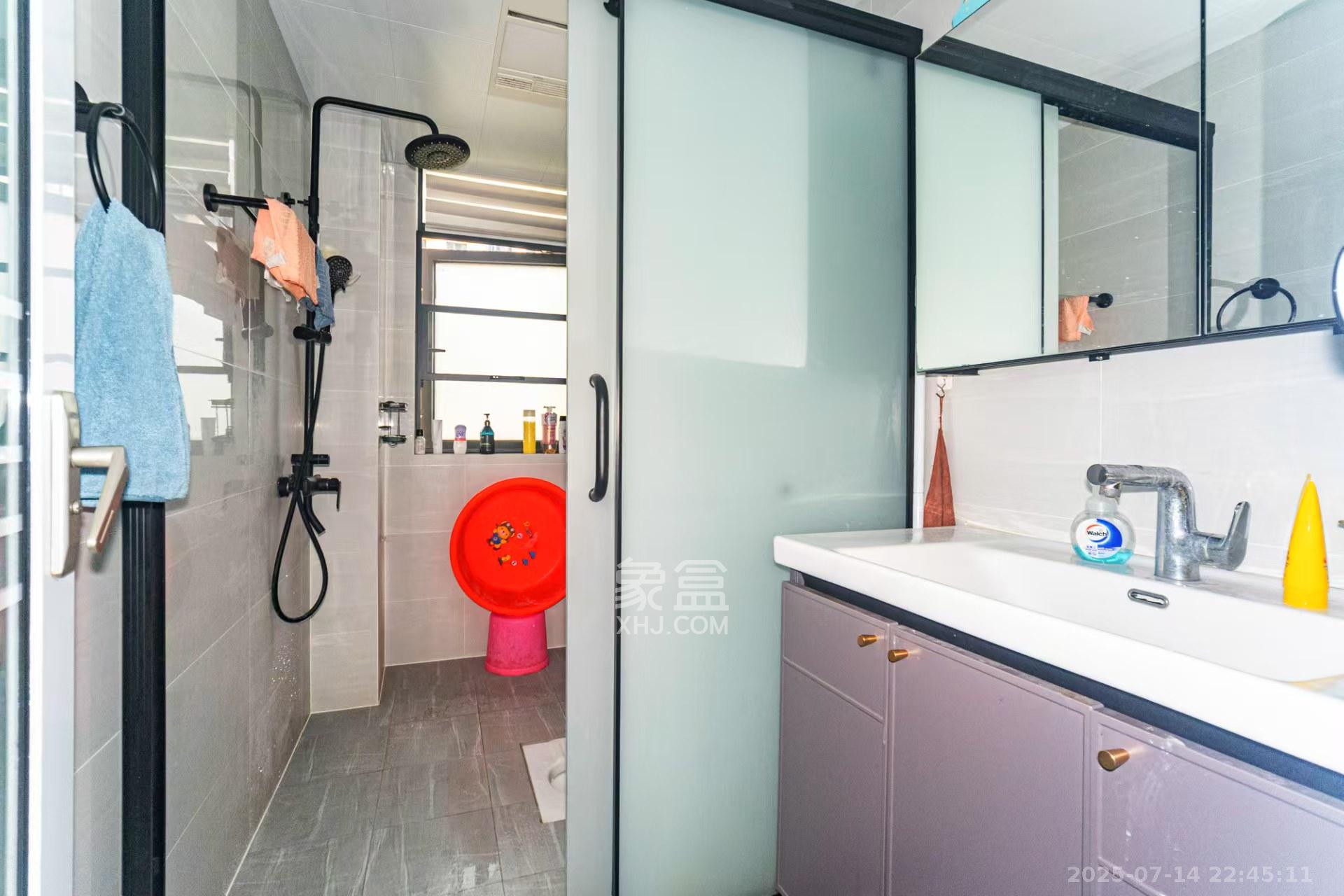 永宏万家里 4室2厅2卫 103.8万 永宏万家里 4室2厅2卫 103.8万卫生间