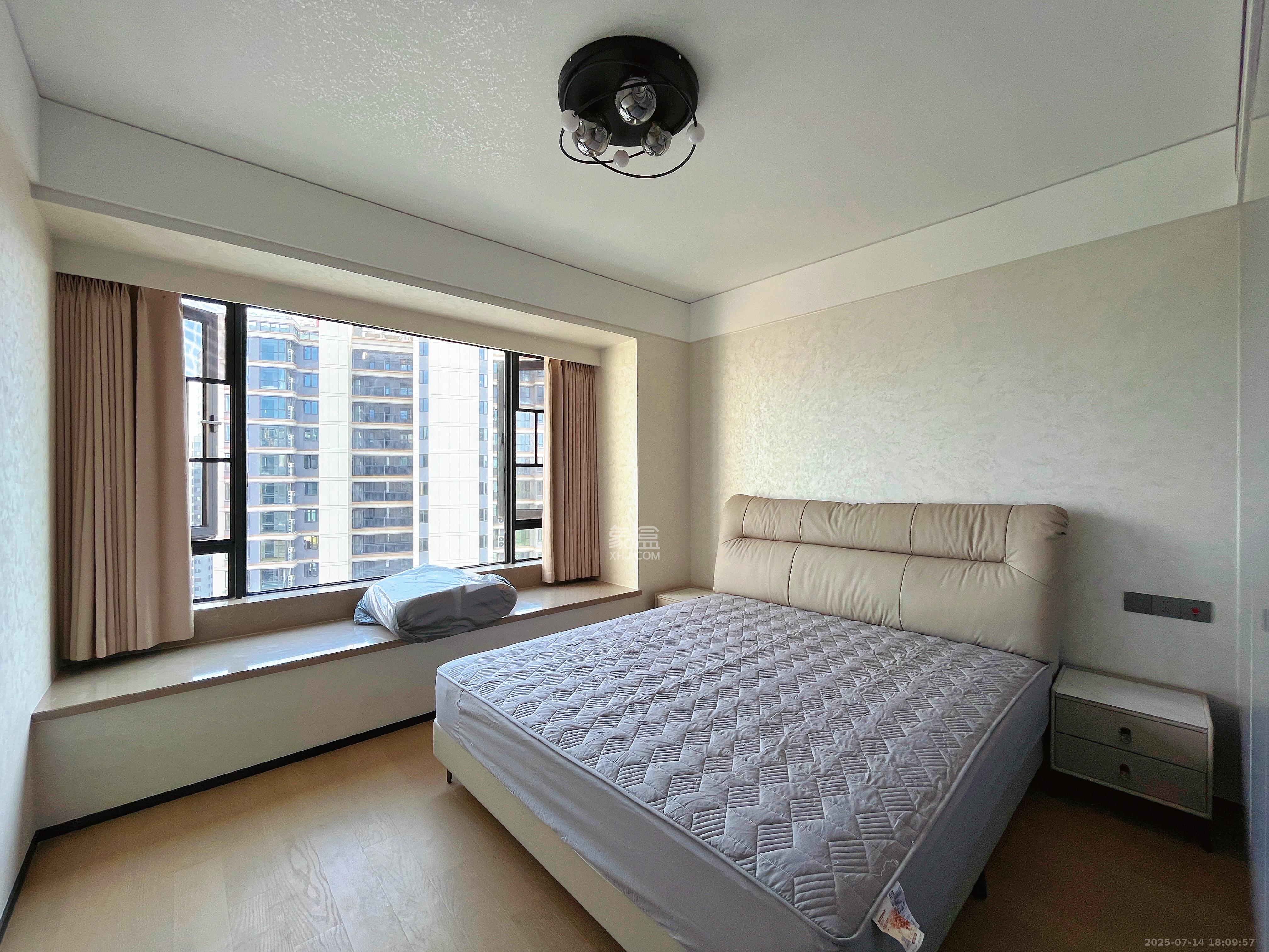 金地峯范 4室2厅2卫 4800.0元/月 金地峯范 4室2厅2卫 4800.0元/月室内图