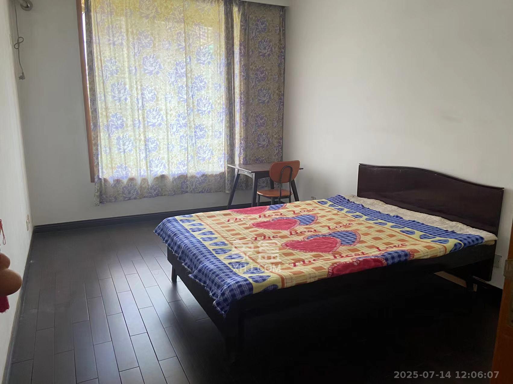 远通苑小区 4室2厅2卫 2100.0元/月 远通苑小区 4室2厅2卫 2100.0元/月室内图