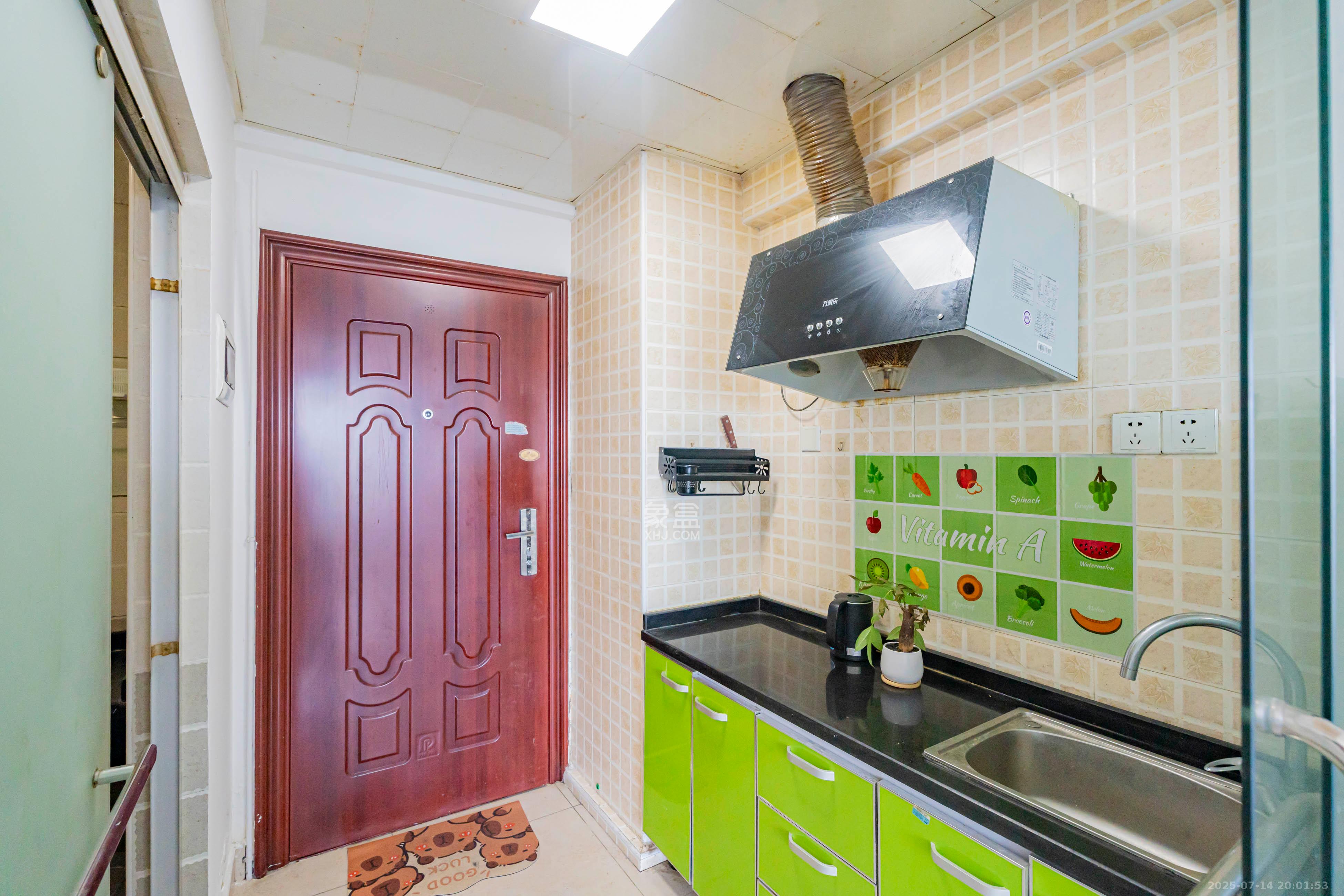 名富公寓 1室0厅1卫 22.0万 名富公寓 1室0厅1卫 22.0万厨房