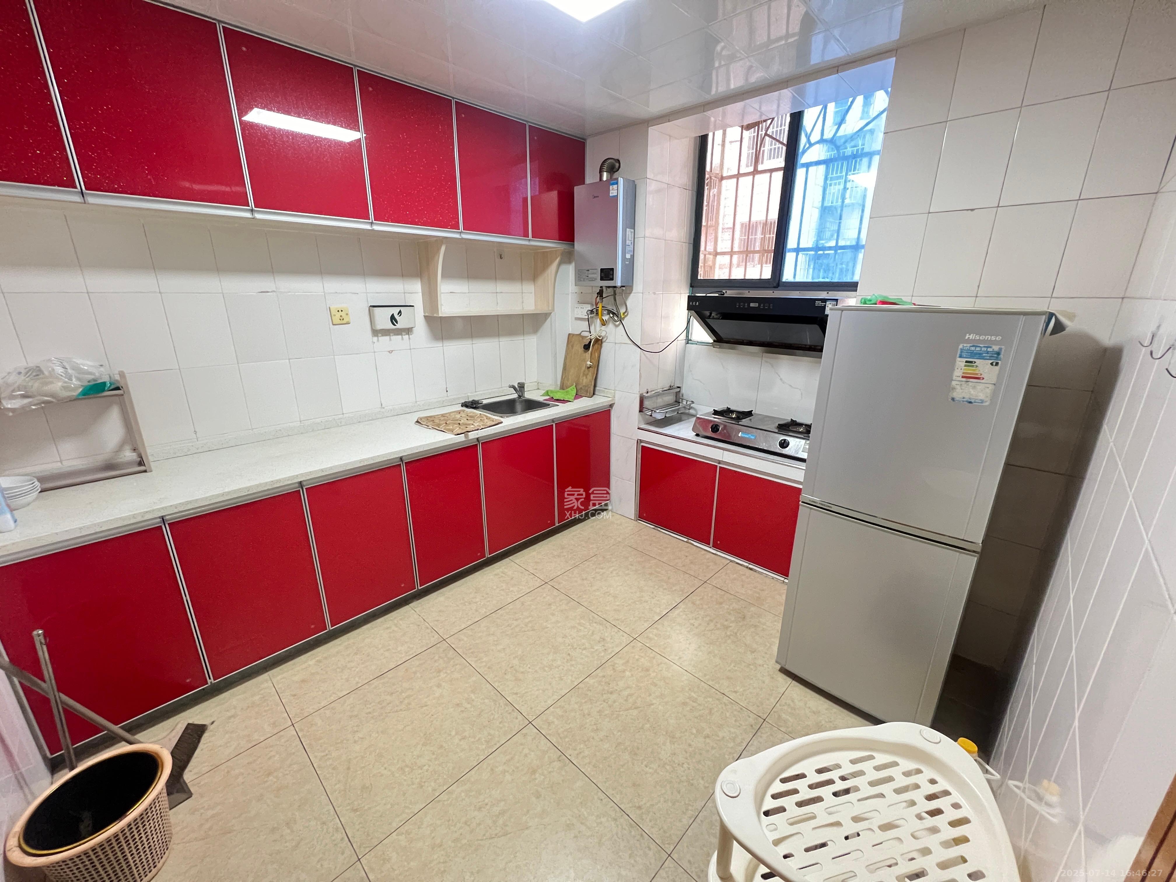 天心友园 2室1厅1卫 2500.0元/月 天心友园 2室1厅1卫 2500.0元/月室内图