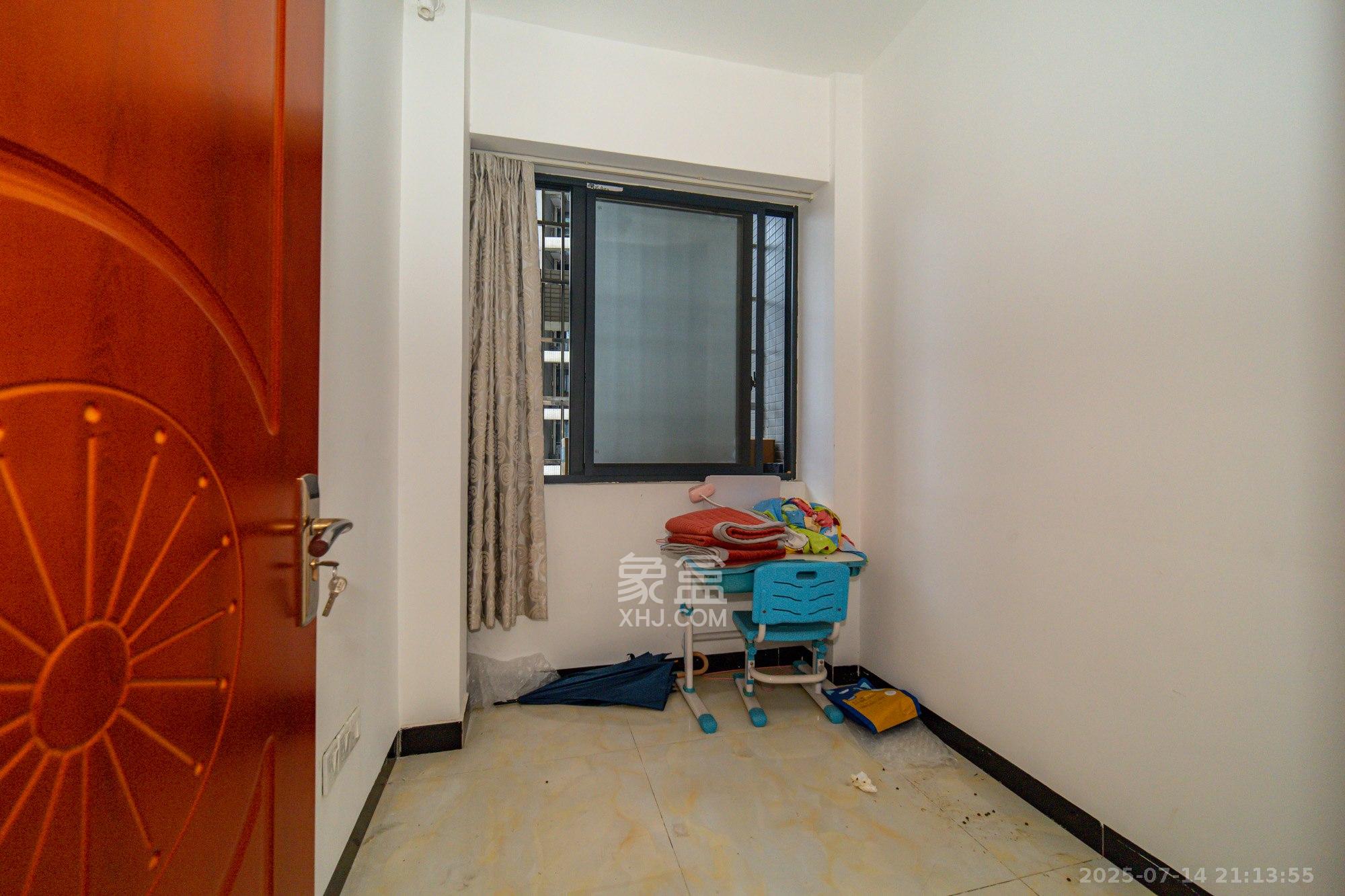 恒基凯旋门一二期 3室2厅1卫 70.0万 恒基凯旋门一二期 3室2厅1卫 70.0万卧室