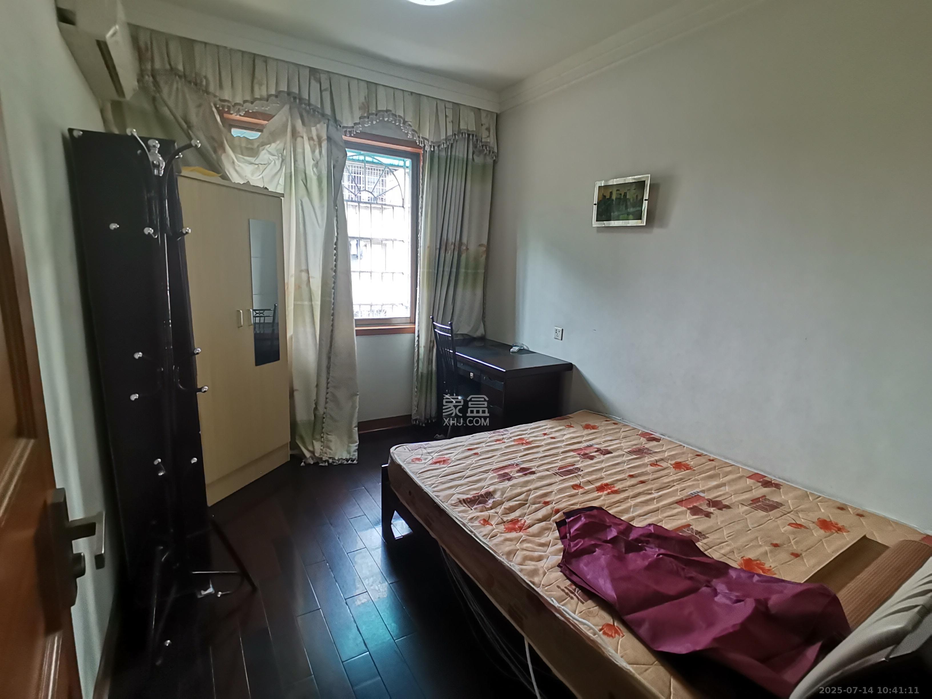 三湘小区  3室2厅1卫   1700.00元/月室内图