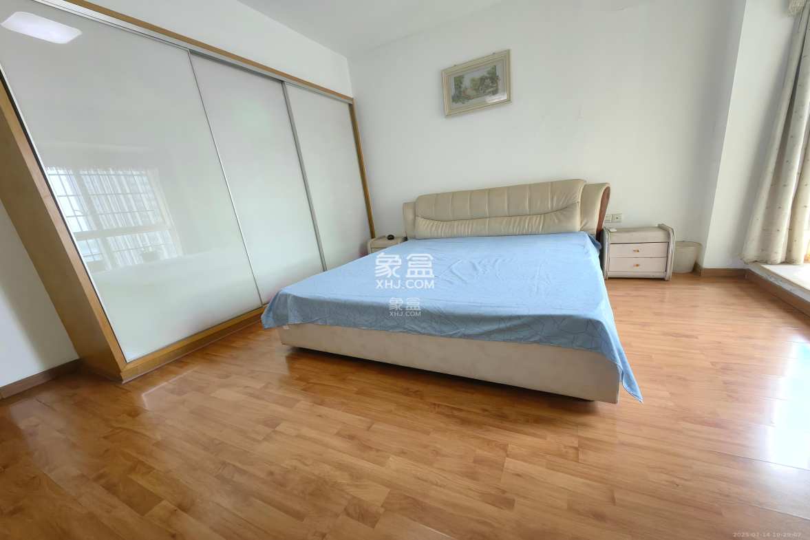 广泰家园 3室2厅2卫 1800.00元/月 广泰家园 3室2厅2卫 1800.00元/月室内图