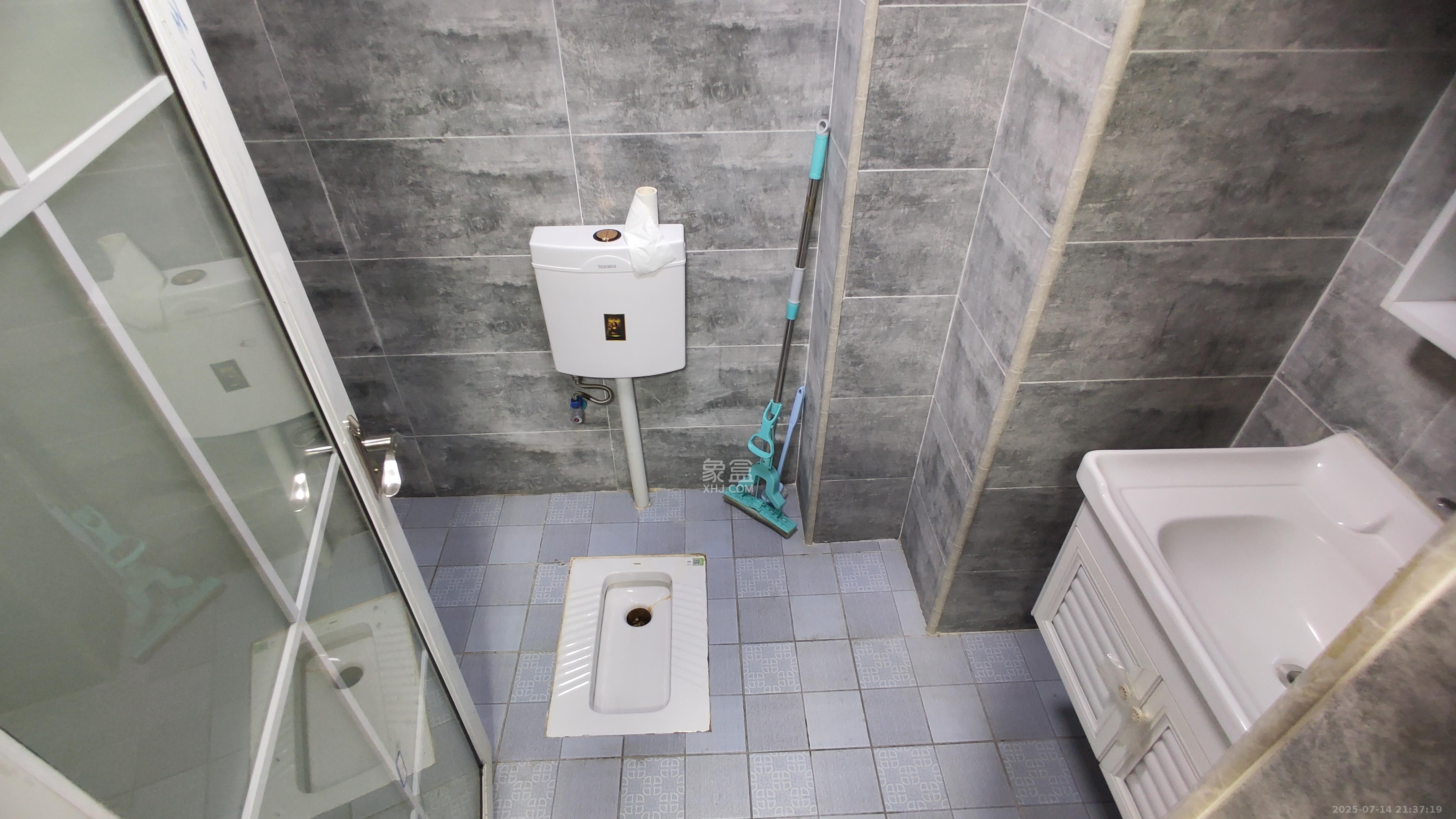 嘉华城(一期) 1室1厅1卫 1400.0元/月 嘉华城(一期) 1室1厅1卫 1400.0元/月室内图