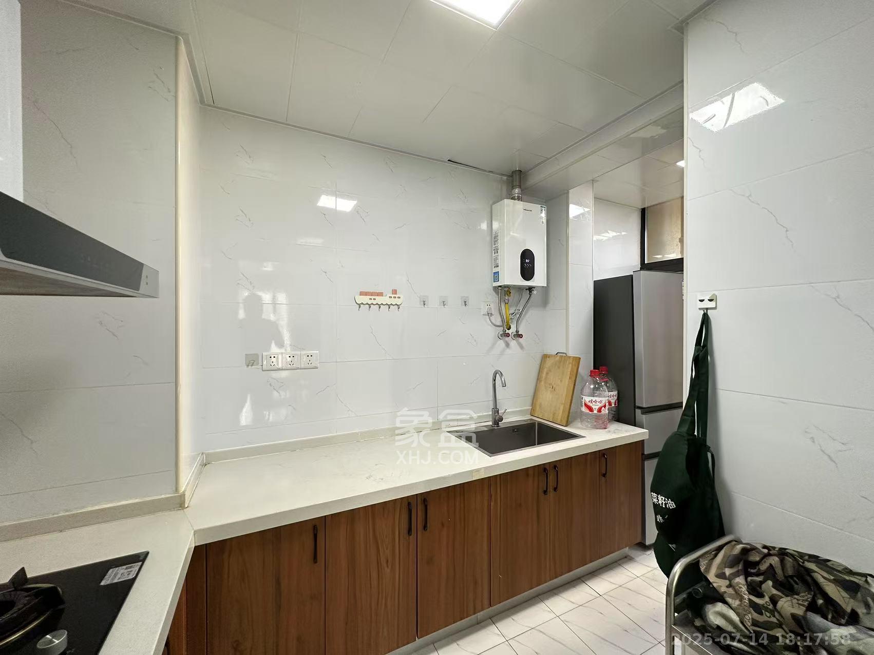 江山帝景雅典  3室2厅1卫    2500.0元/月 江山帝景雅典  3室2厅1卫    2500.0元/月室内图