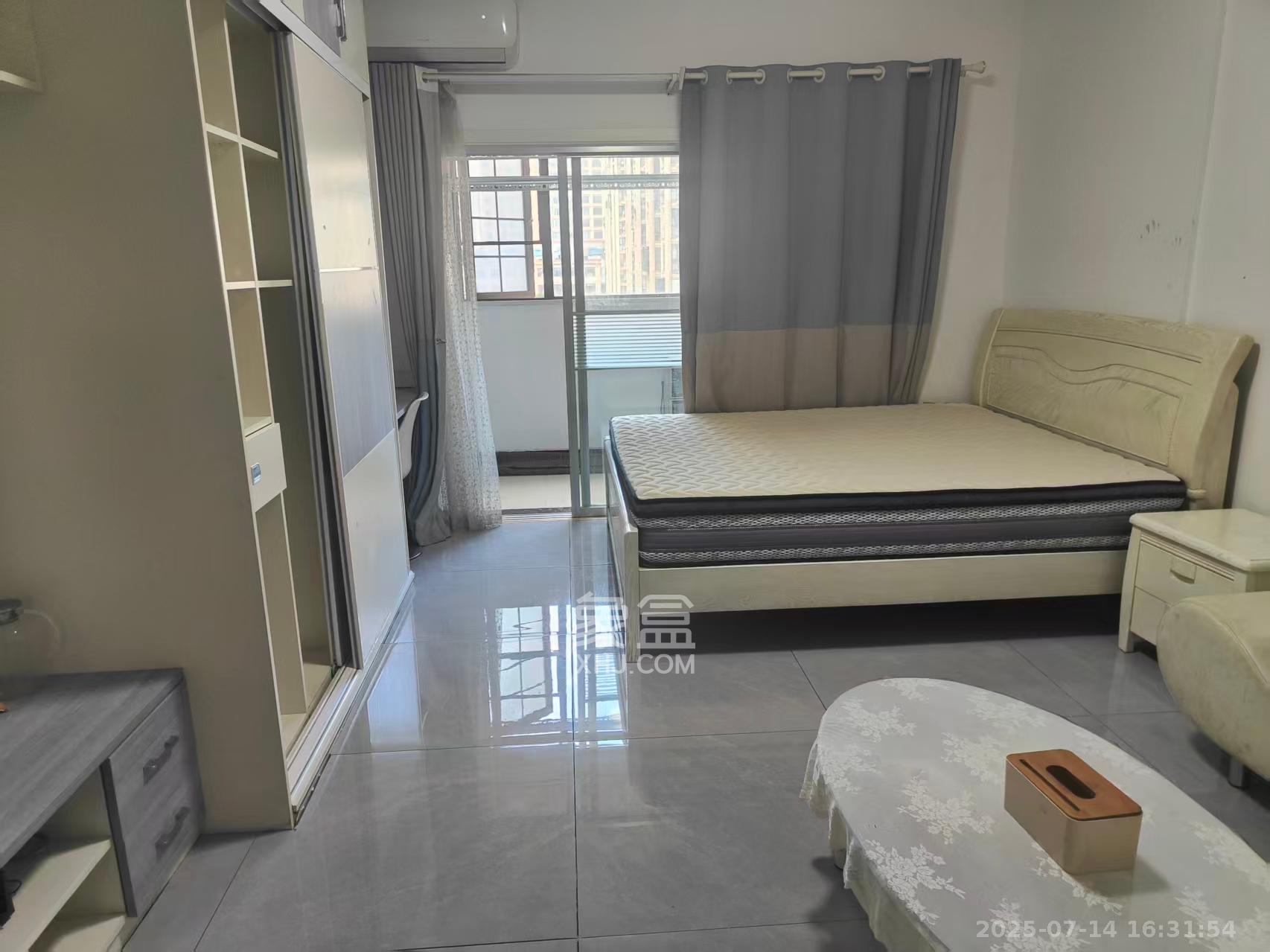 宏聚地中海 1室1厅1卫 1500.0元/月 宏聚地中海 1室1厅1卫 1500.0元/月室内图