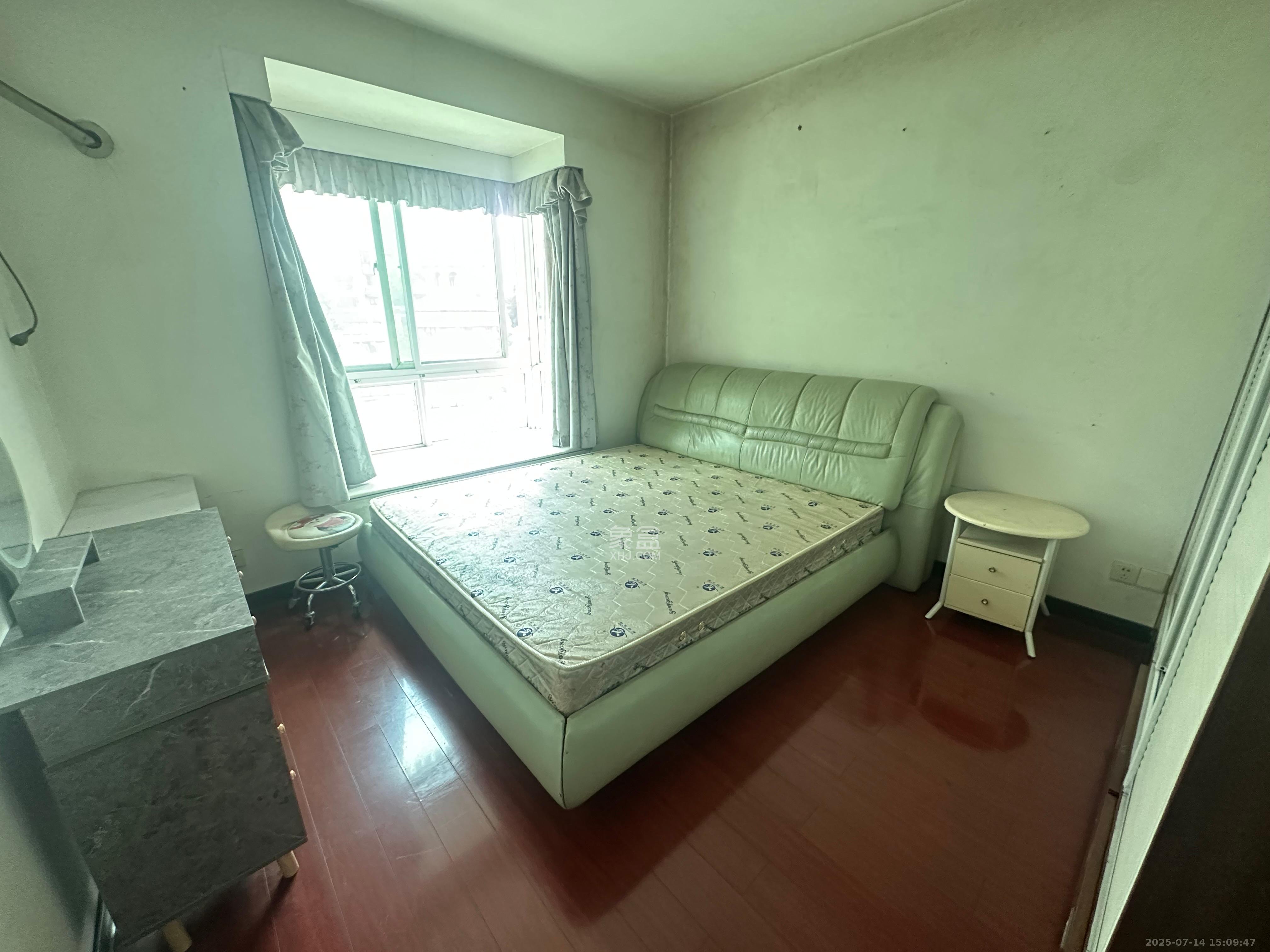 咸嘉新村嘉旺苑  2室2厅1卫   1700.00元/月