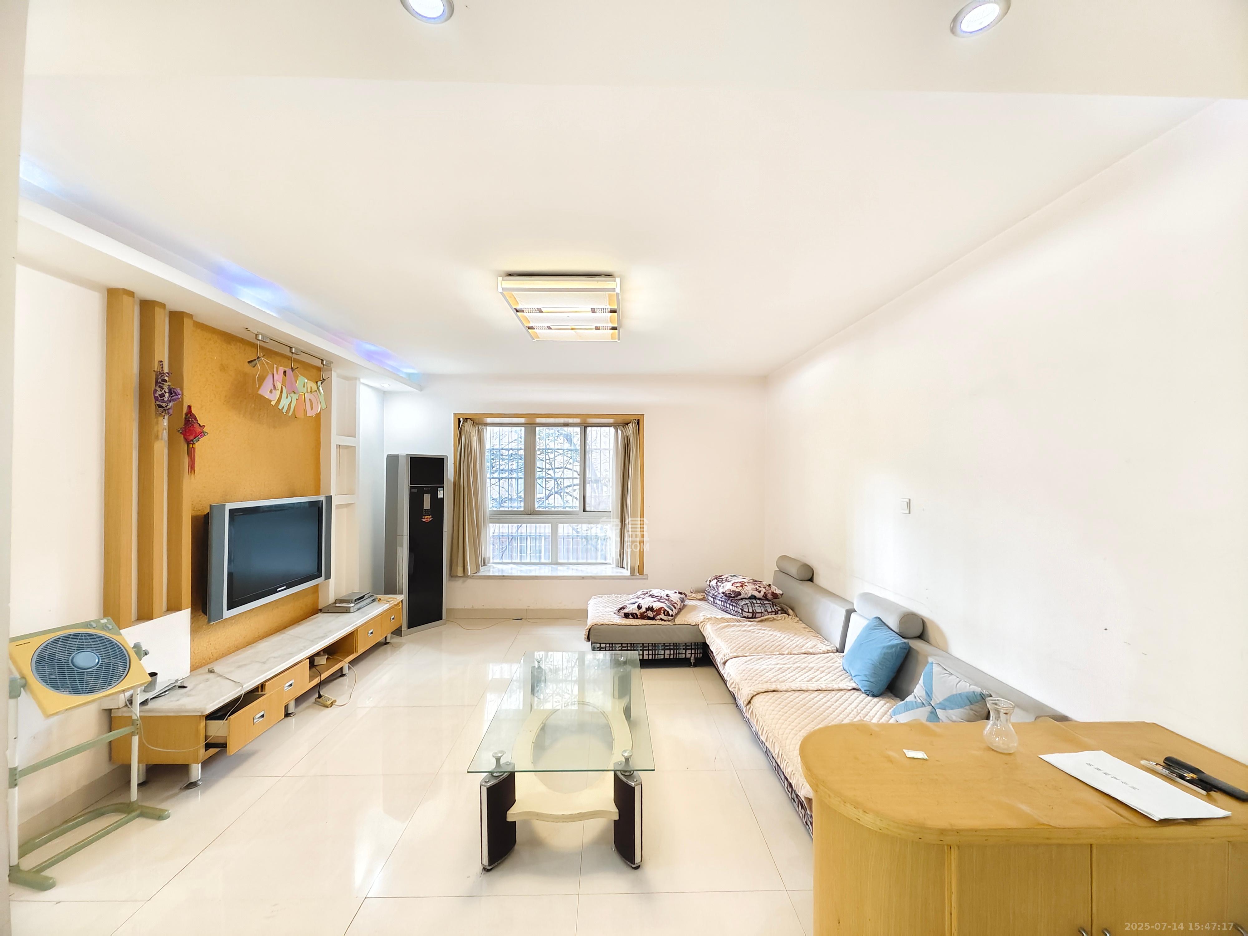 丽星景园  3室2厅2卫    2200.0元/月 丽星景园  3室2厅2卫    2200.0元/月