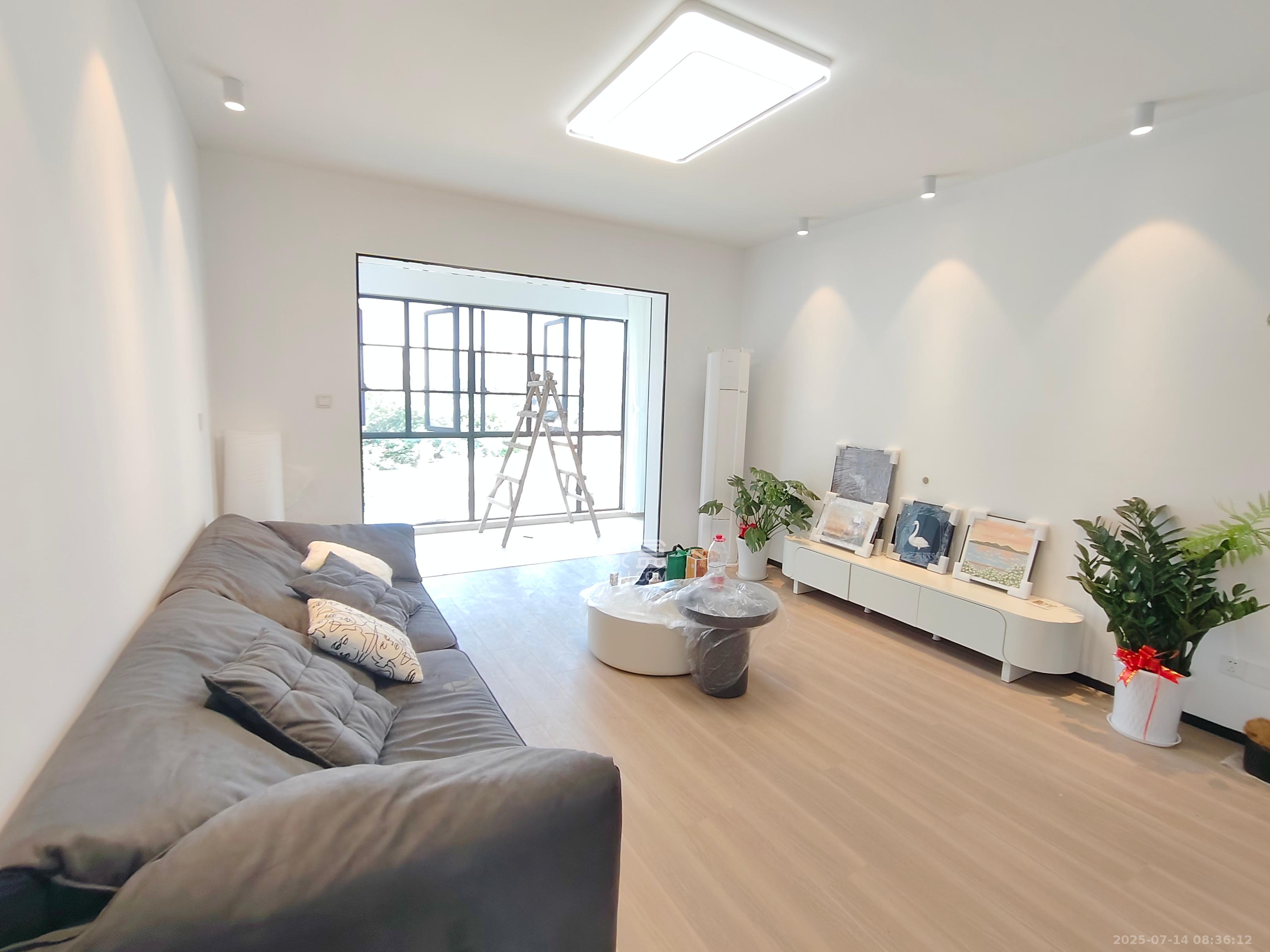 文景家园  4室2厅2卫    3600.0元/月室内图