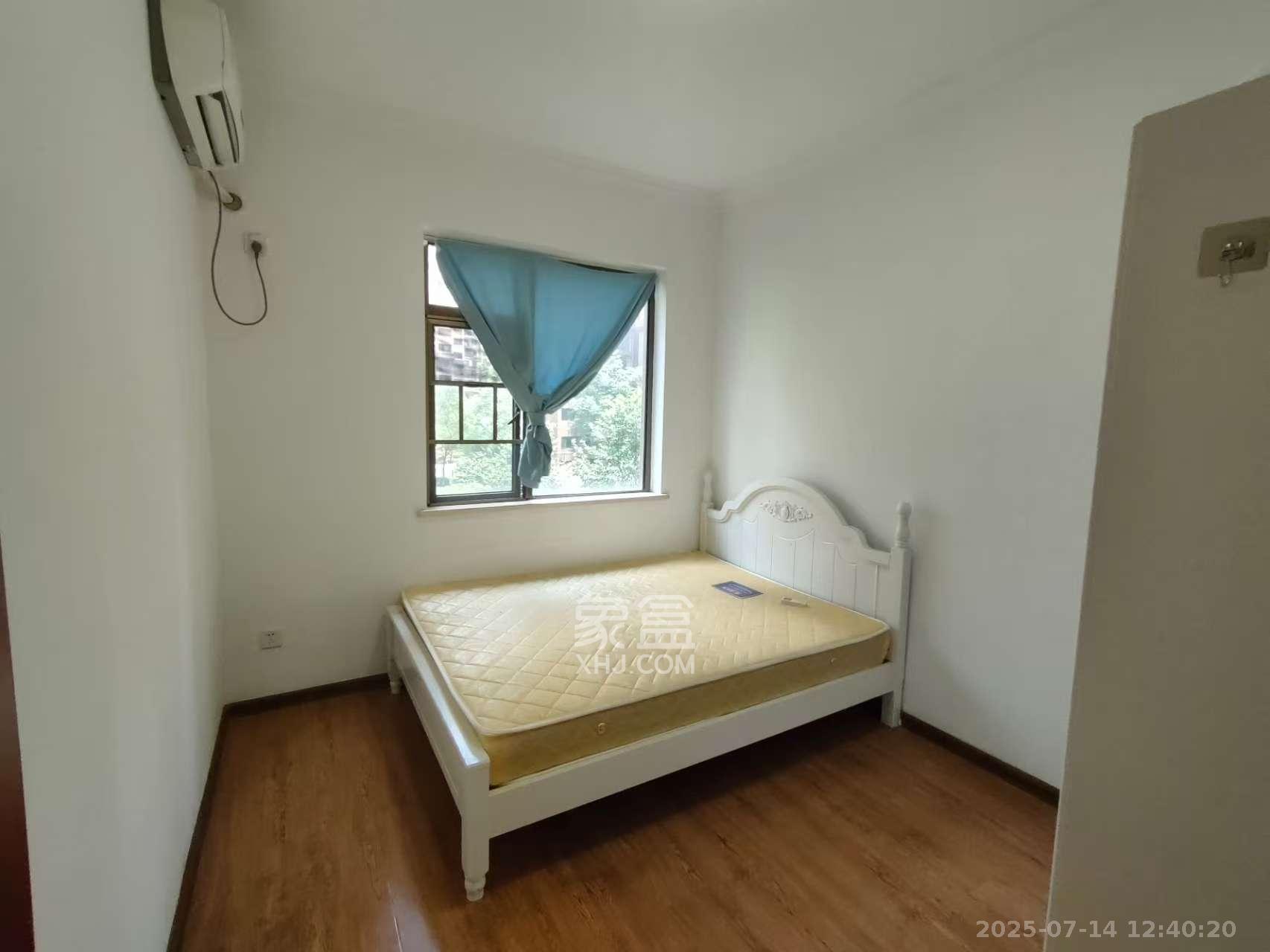 江山帝景哈佛  4室2厅2卫    2300.0元/月室内图