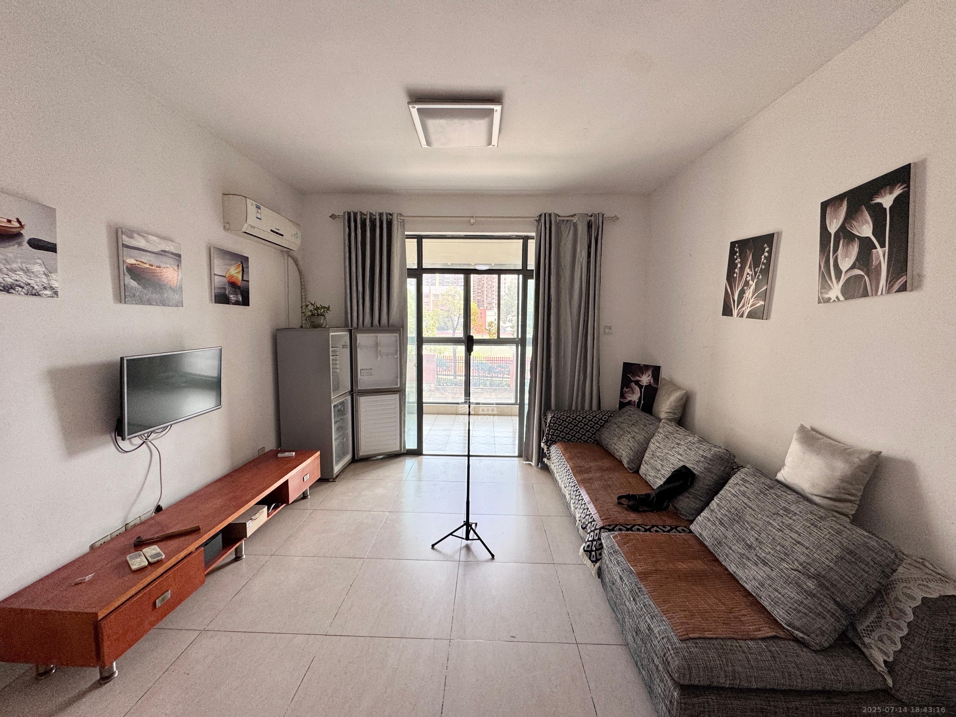 鑫远熙山 3室2厅1卫 2300.0元/月 鑫远熙山 3室2厅1卫 2300.0元/月室内图