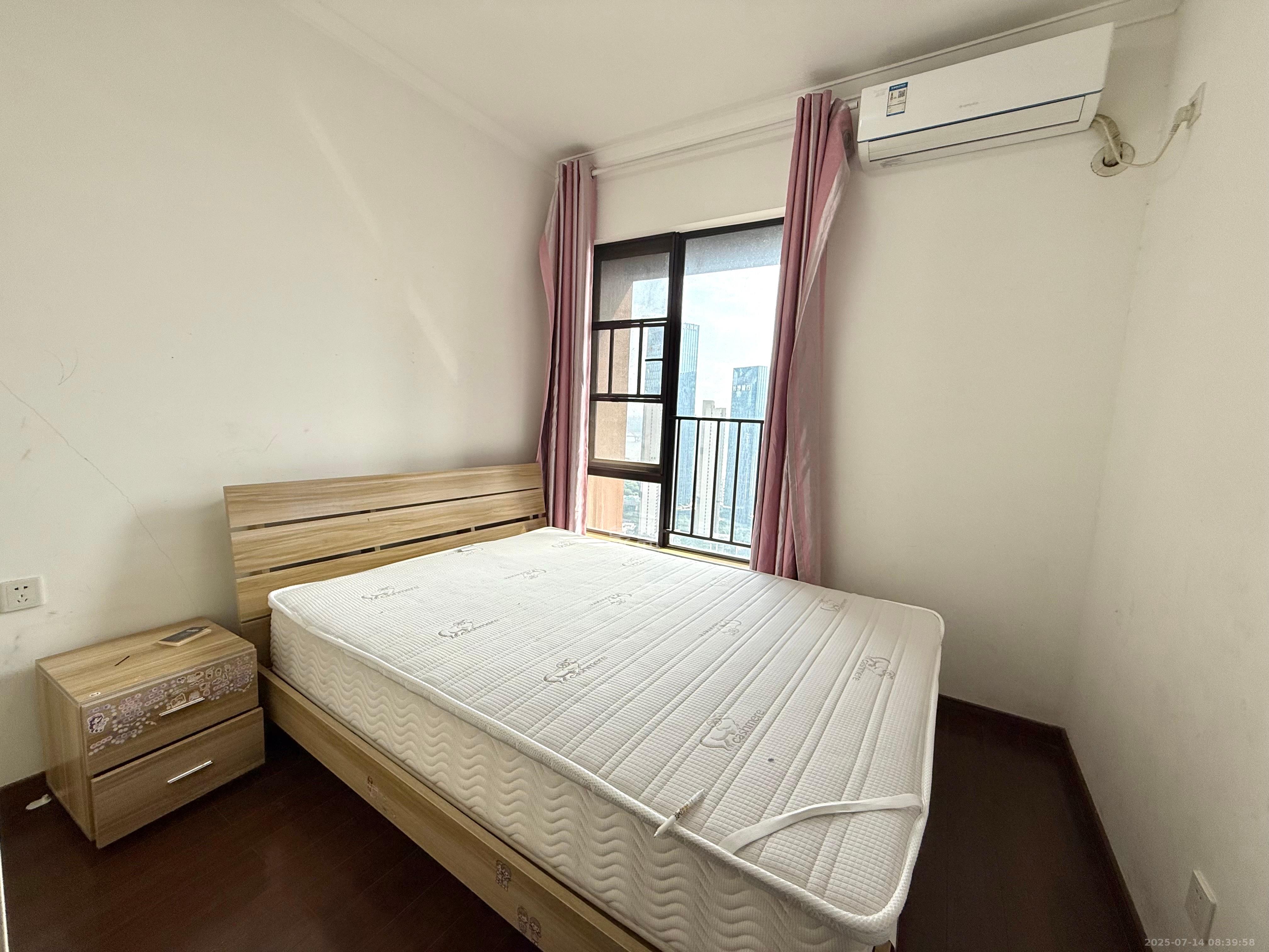 万科里金域国际  4室2厅2卫    4000.0元/月室内图