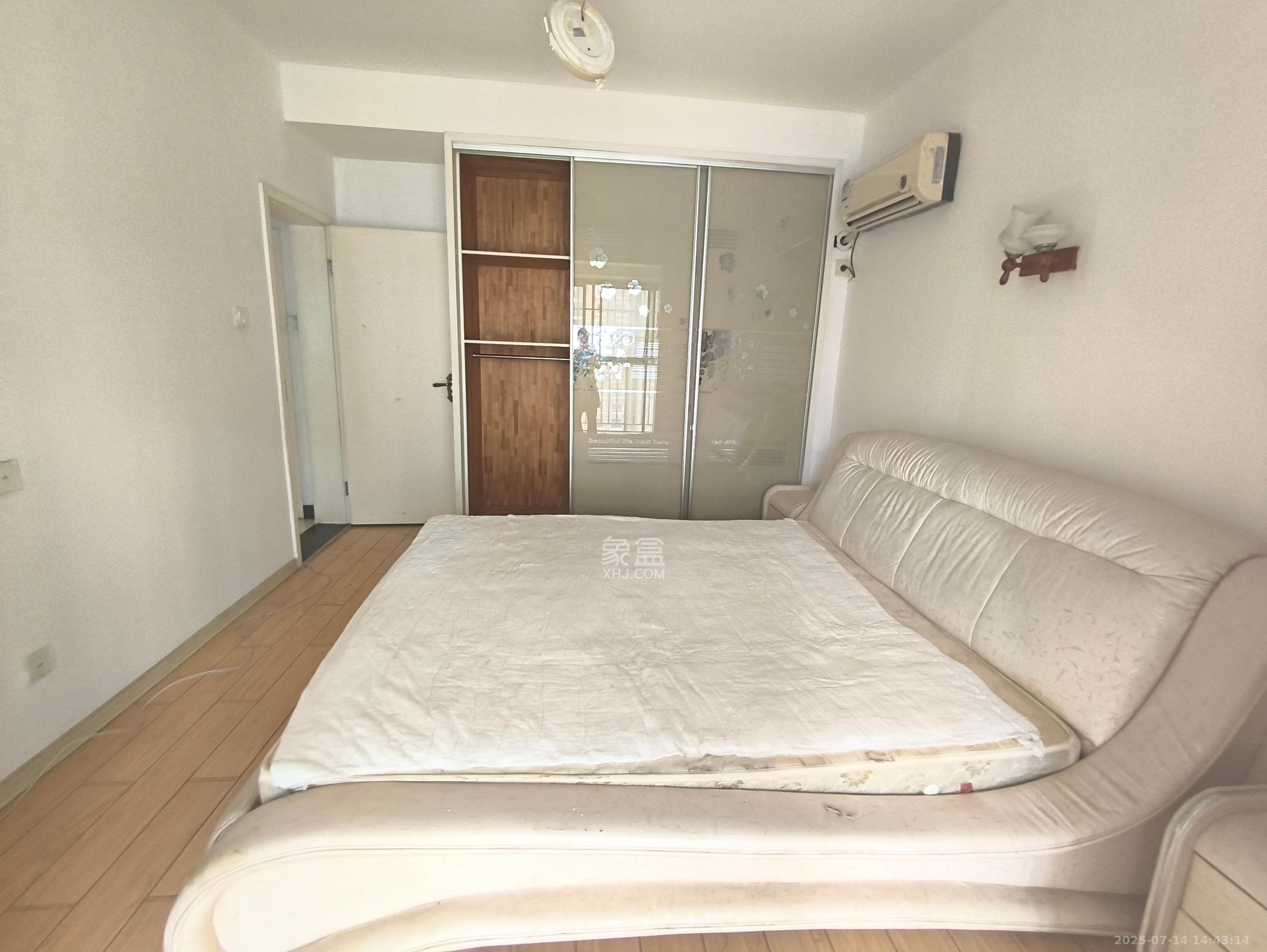 华天LOHO小镇  3室2厅1卫   1400.00元/月室内图