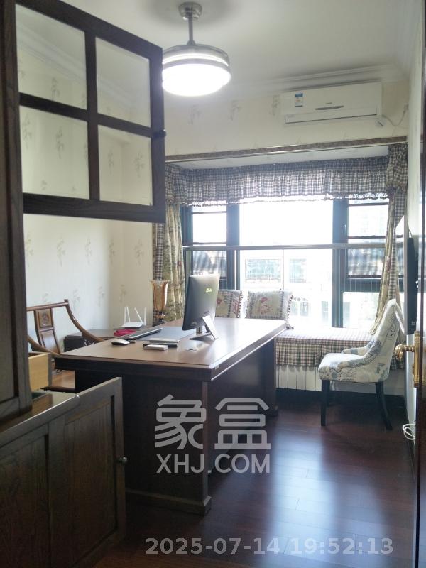 恒大城  4室2厅2卫   5000.00元/月室内图