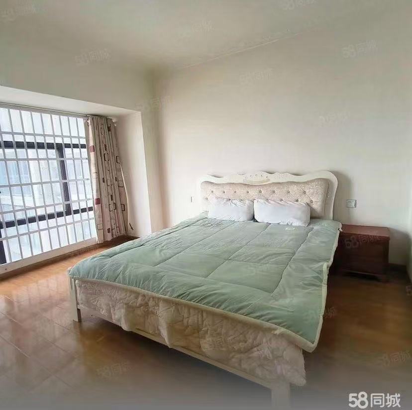 华天城小区  2室2厅1卫   1500.00元/月室内图