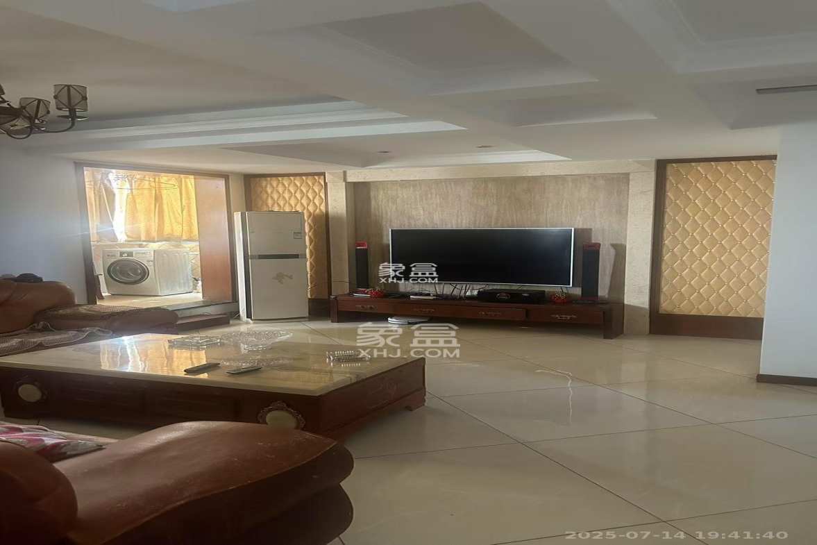 南国新城 3室2厅1卫 3800.0元/月 南国新城 3室2厅1卫 3800.0元/月室内图