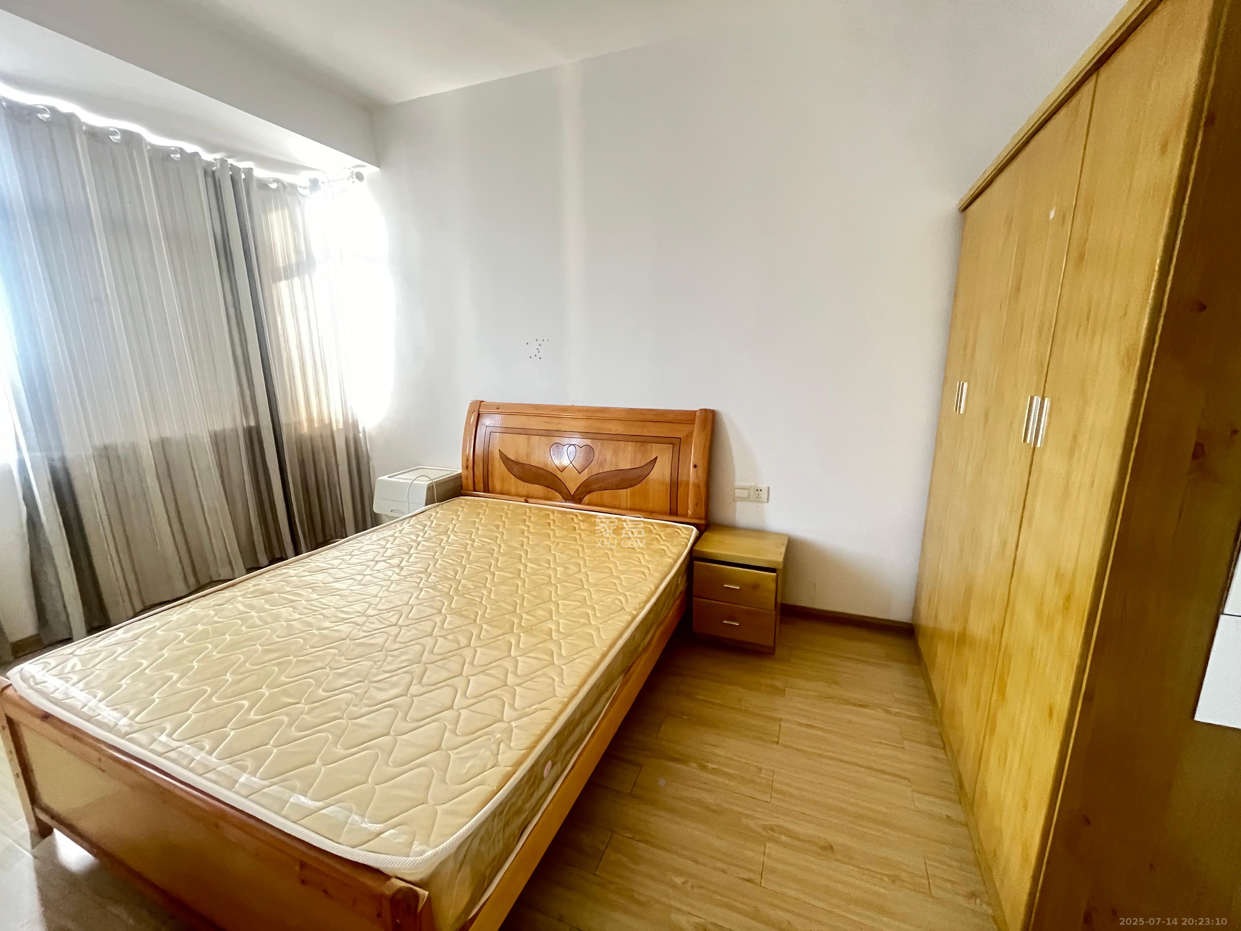 湘水熙园 3室2厅1卫 2300.0元/月 湘水熙园 3室2厅1卫 2300.0元/月室内图