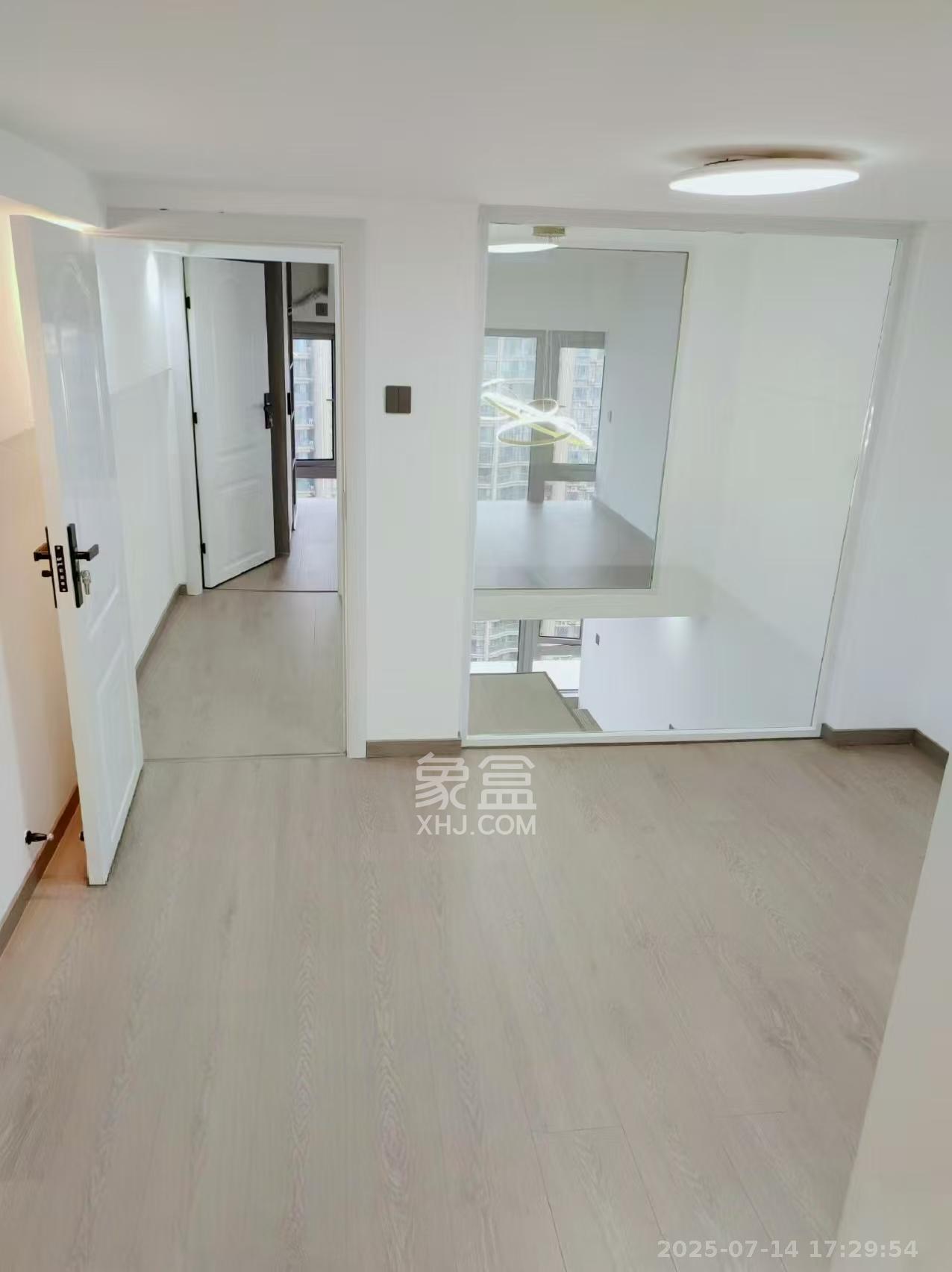 保利天禧EF区  2室2厅1卫    2600.0元/月