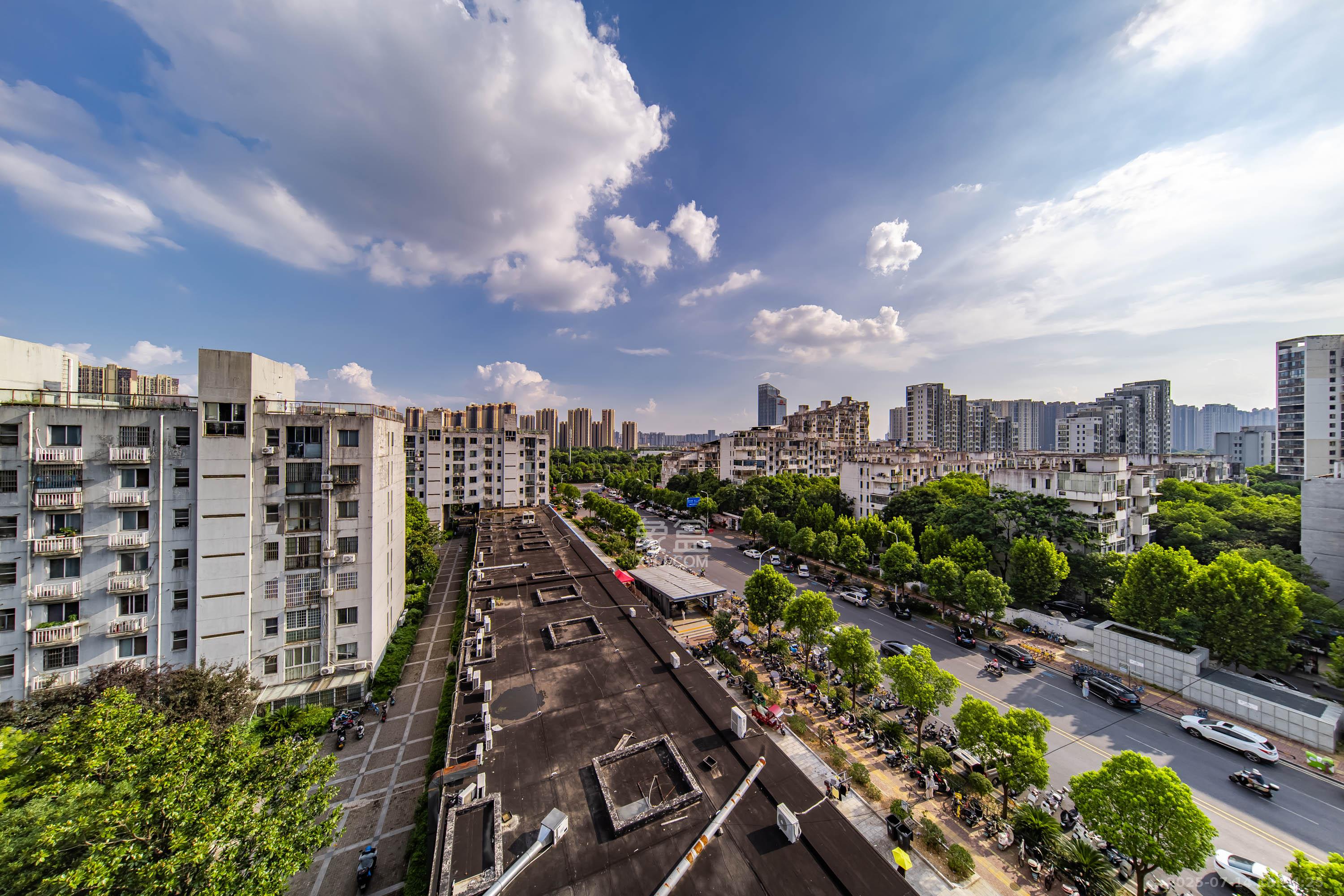 阳光100二期 2室2厅1卫 88.0万 阳光100二期 2室2厅1卫 88.0万其他