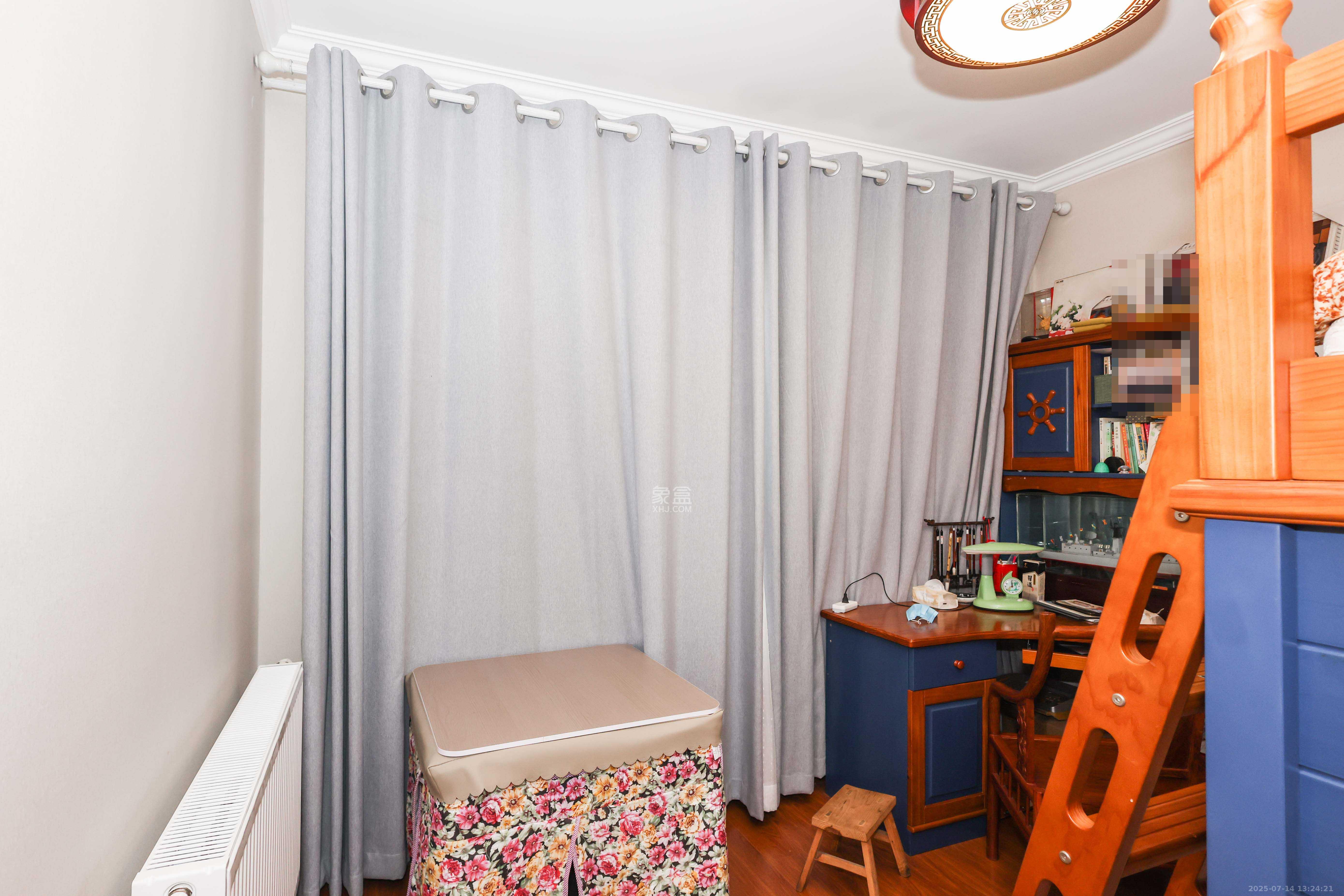 惠天然梅岭国际  4室2厅2卫    198.0万卧室