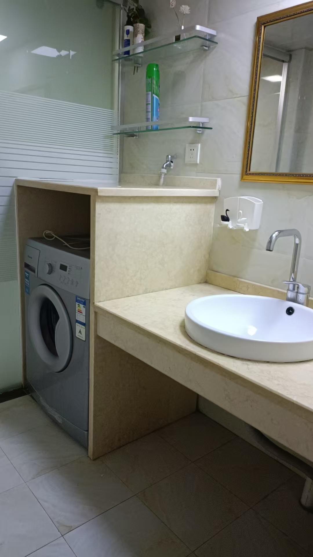 新华名筑  1室0厅0卫   1600.00元/月