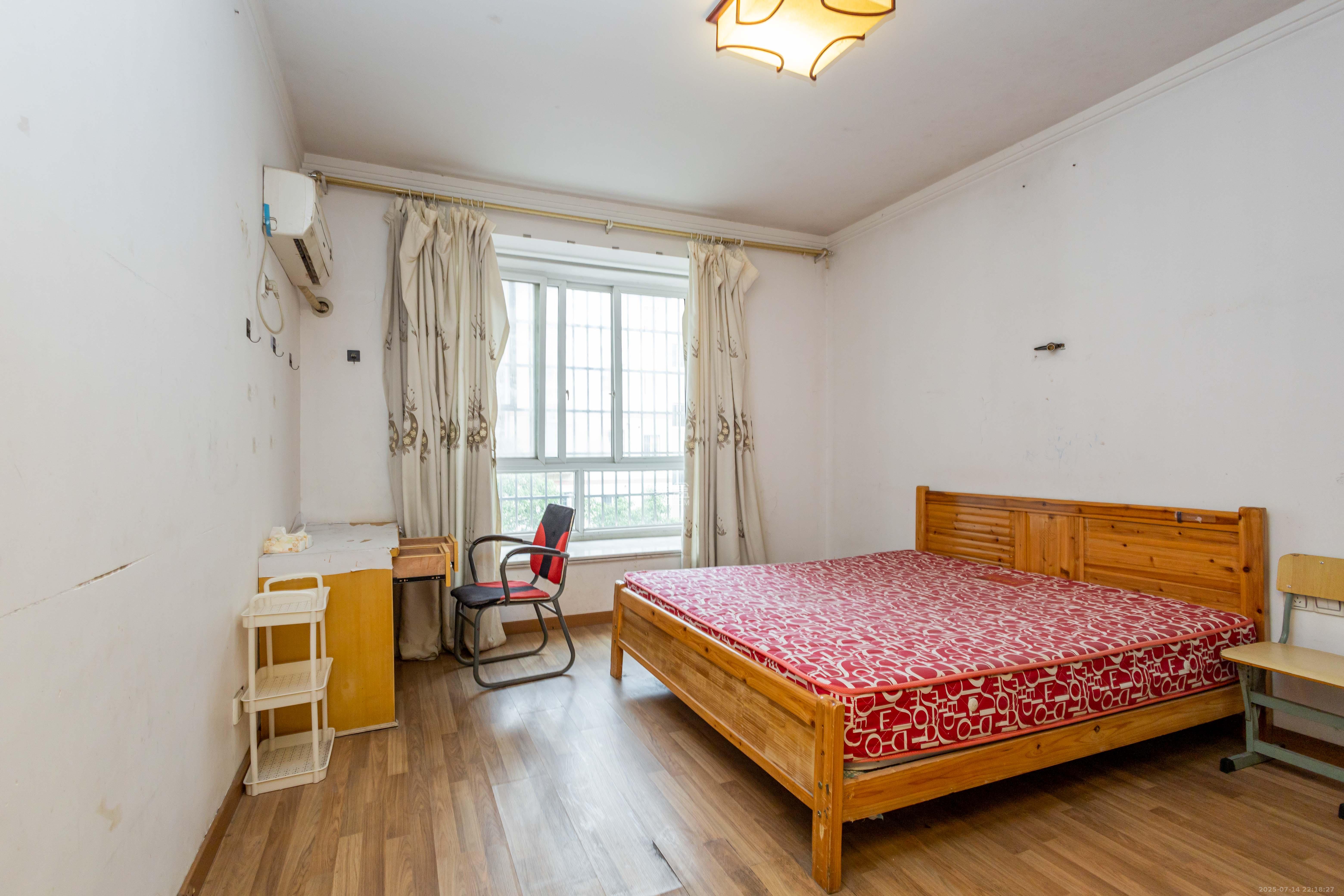 星城国际 4室2厅2卫 52.8万 星城国际 4室2厅2卫 52.8万卧室