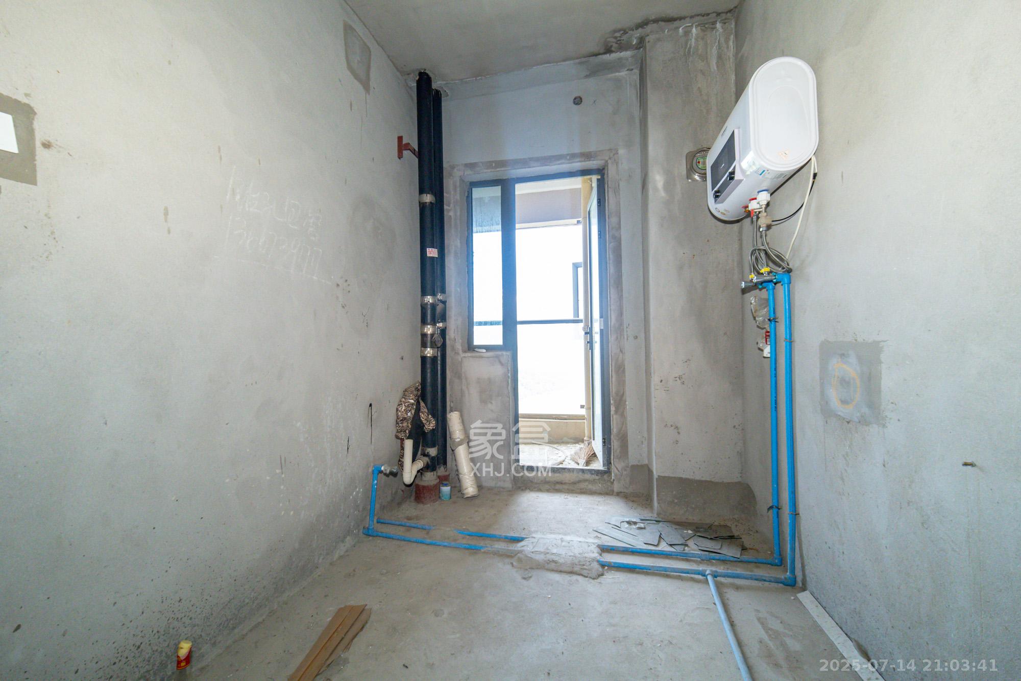 碧桂园威尼斯城 4室2厅2卫 105.0万 碧桂园威尼斯城 4室2厅2卫 105.0万厨房