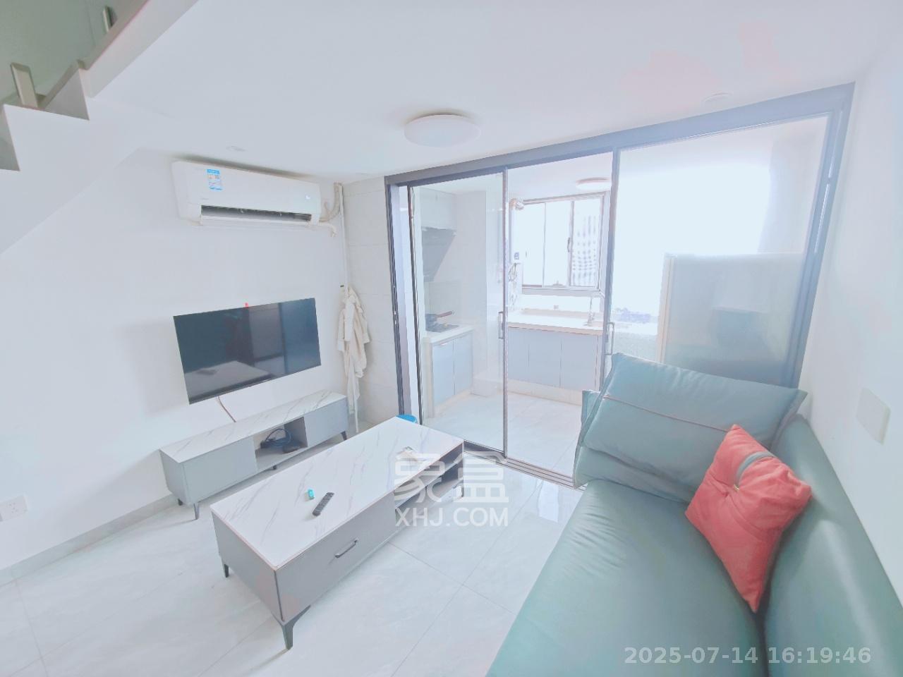 卓越伊景寓  1室1厅1卫    2200.0元/月室内图