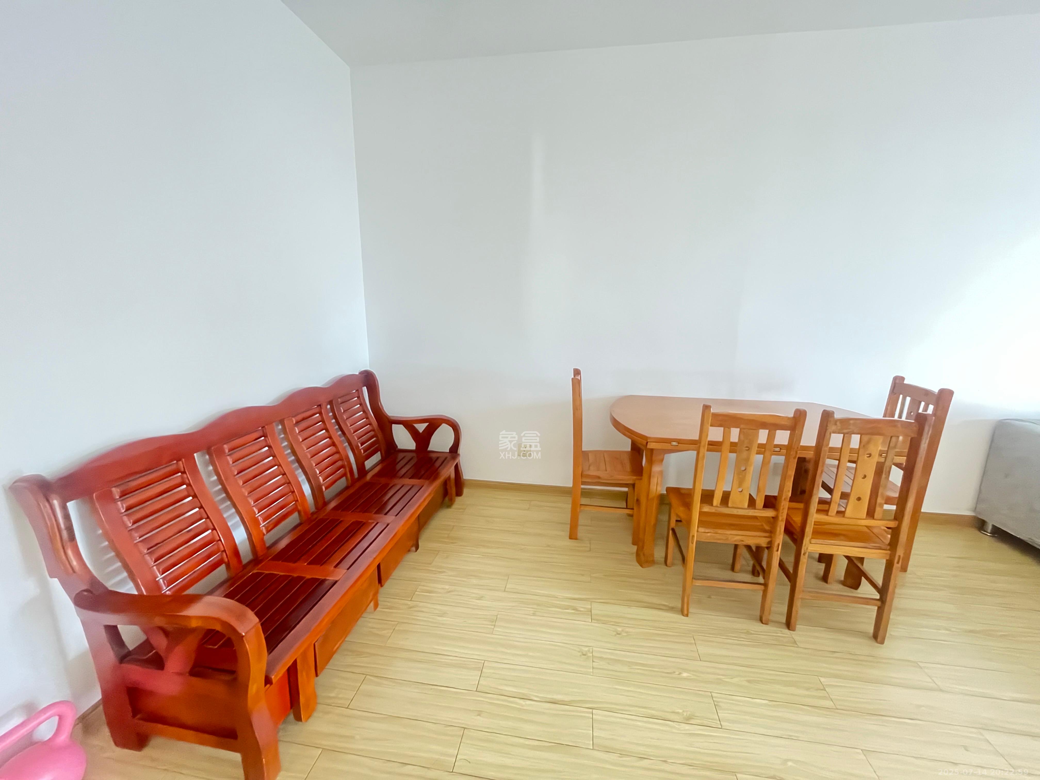 湘水熙园 3室2厅1卫 2300.0元/月 湘水熙园 3室2厅1卫 2300.0元/月室内图