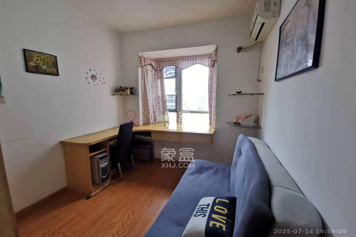 生活艺术城  3室2厅1卫    2200.0元/月 生活艺术城  3室2厅1卫    2200.0元/月室内图