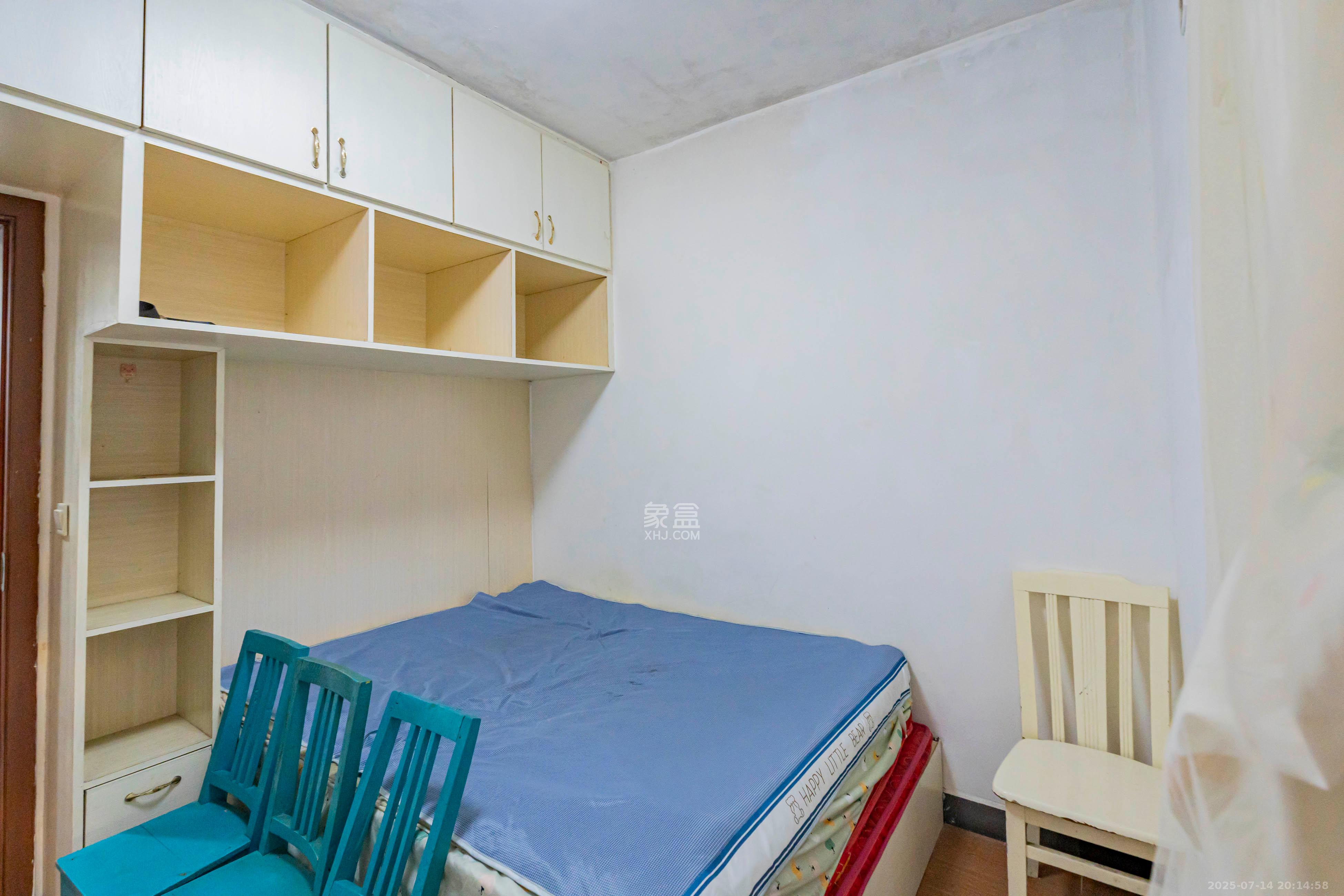 维一星城原山苑  3室2厅1卫    63.8万 维一星城原山苑  3室2厅1卫    63.8万卧室