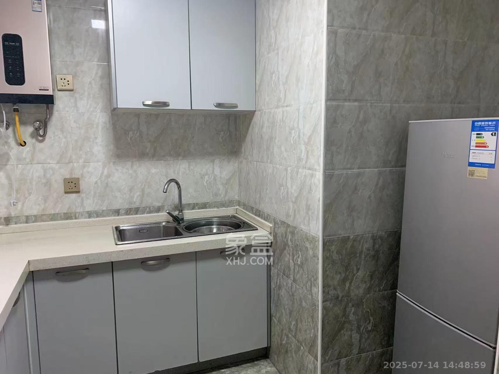 怡海星城 3室2厅1卫 1900.0元/月 怡海星城 3室2厅1卫 1900.0元/月室内图