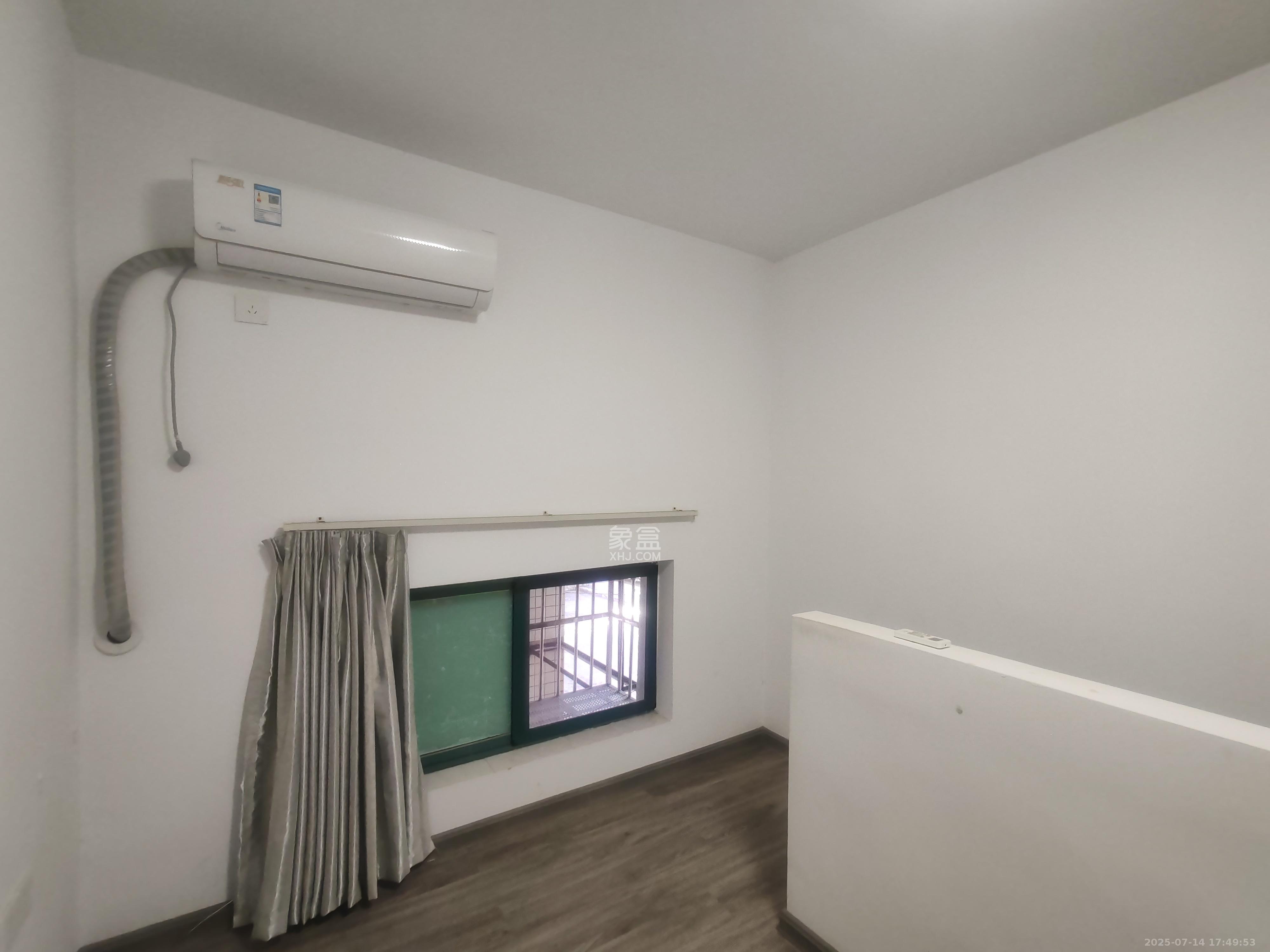 柠檬丽都   56.0㎡      1600.0元/月室内图