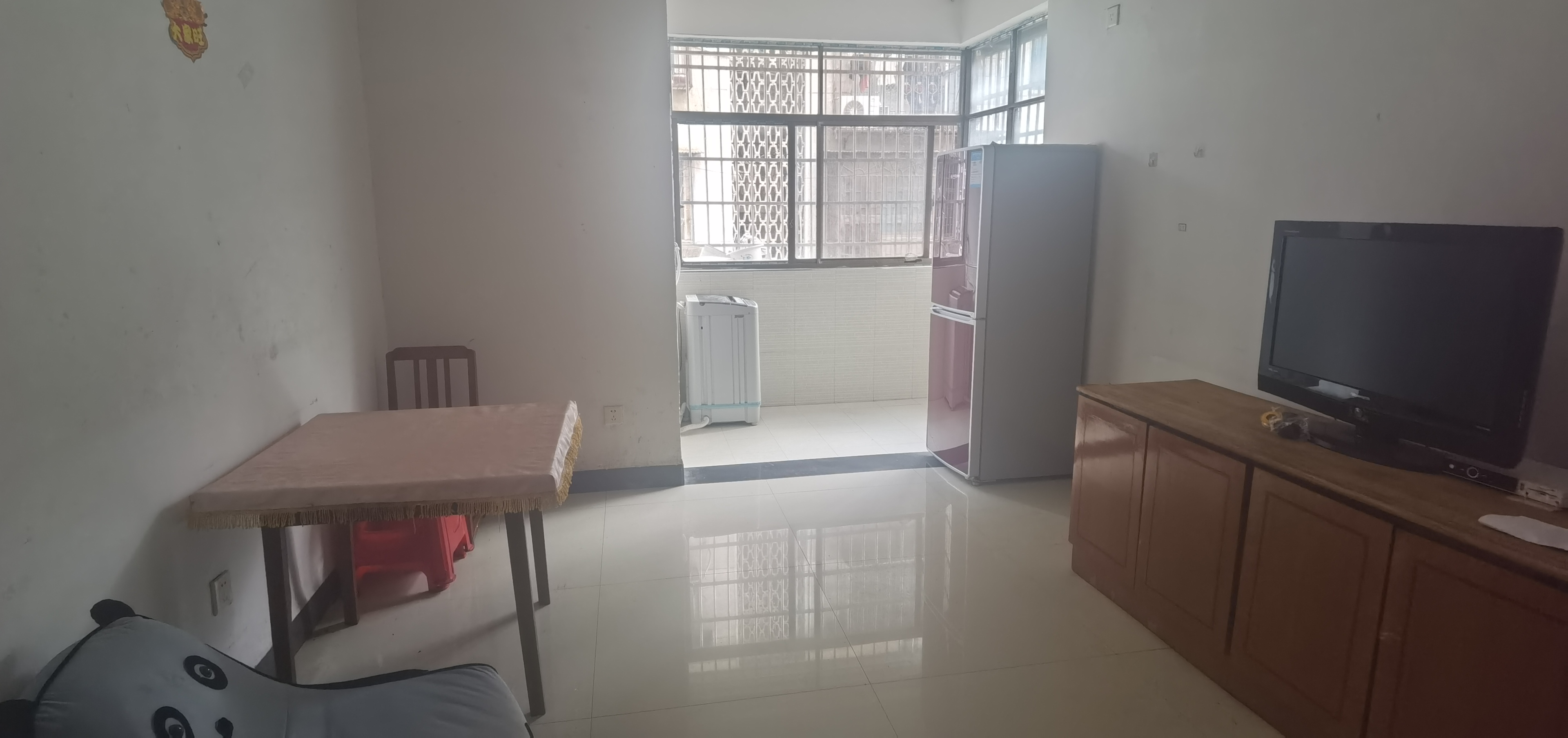 八一橡胶厂(长青中街) 2室1厅1卫 650.0元/月 八一橡胶厂(长青中街) 2室1厅1卫 650.0元/月室内图