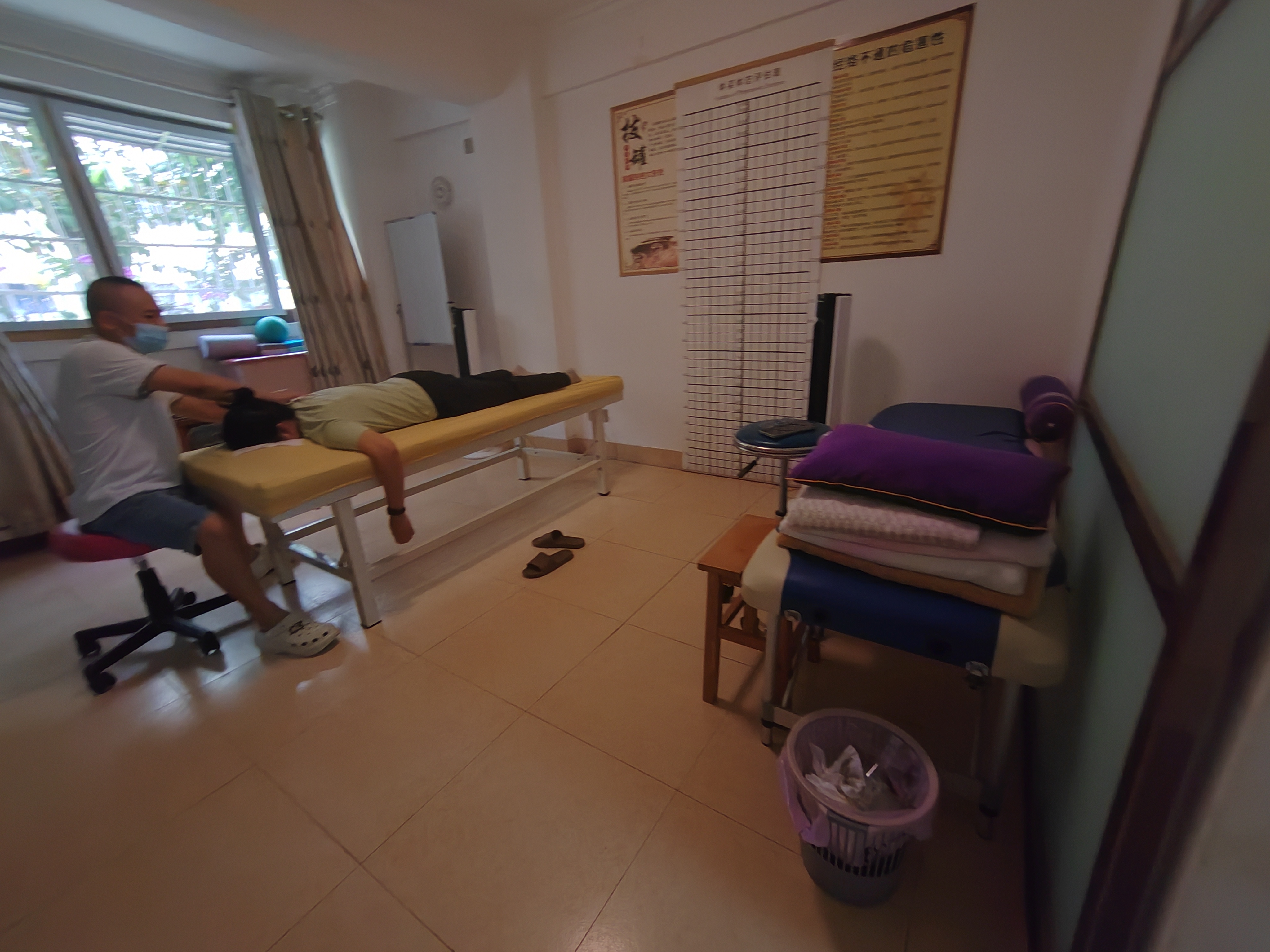 金山小区  2室2厅1卫    56.0万 金山小区  2室2厅1卫    56.0万客厅