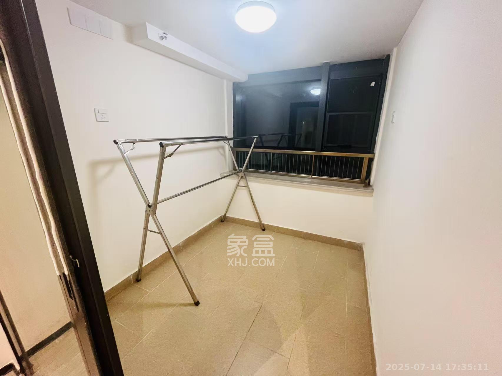 恒大翡翠华庭  1室1厅1卫   1700.00元/月室内图