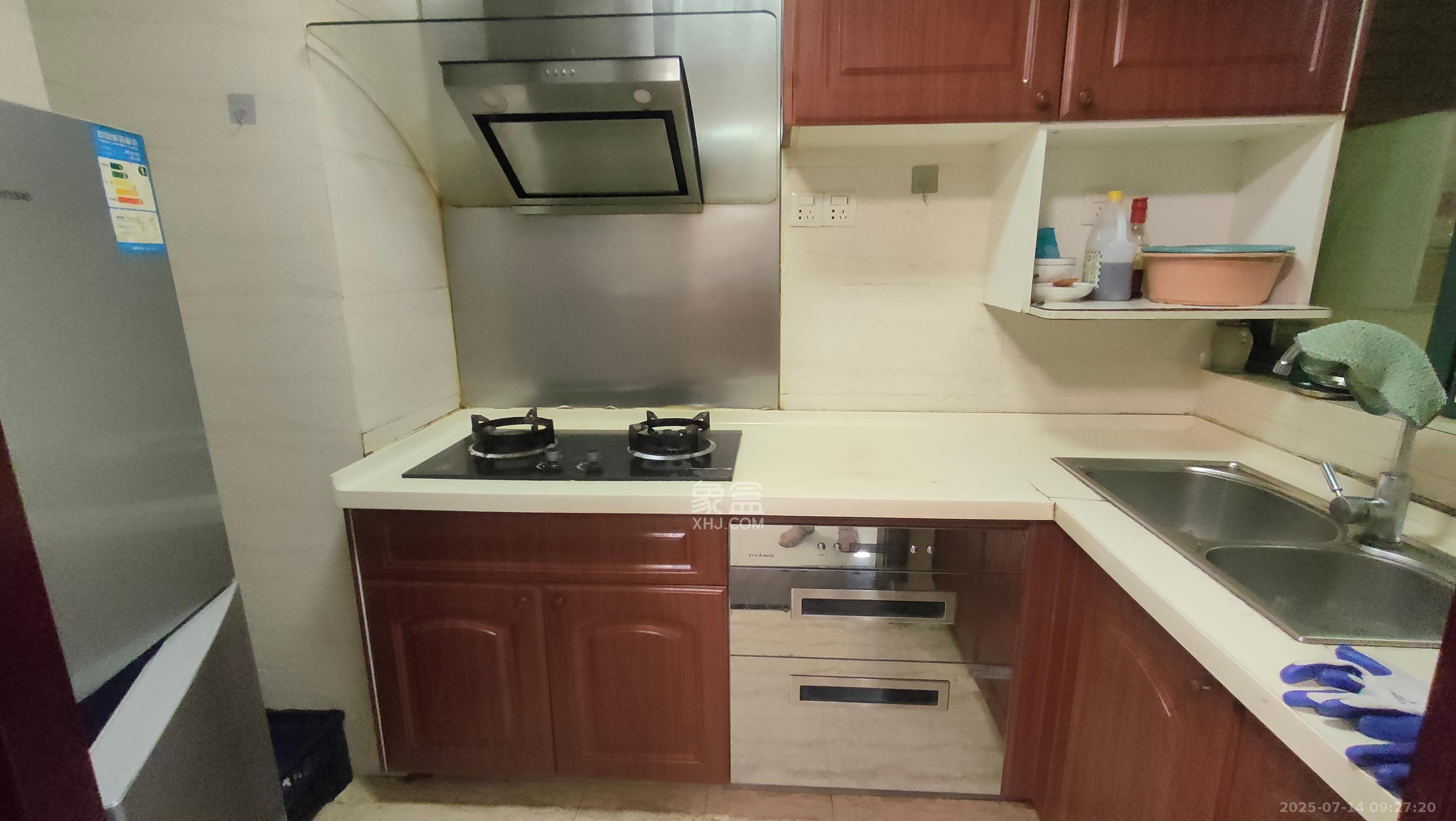 富基世纪公园 3室2厅1卫 1400.0元/月 富基世纪公园 3室2厅1卫 1400.0元/月室内图