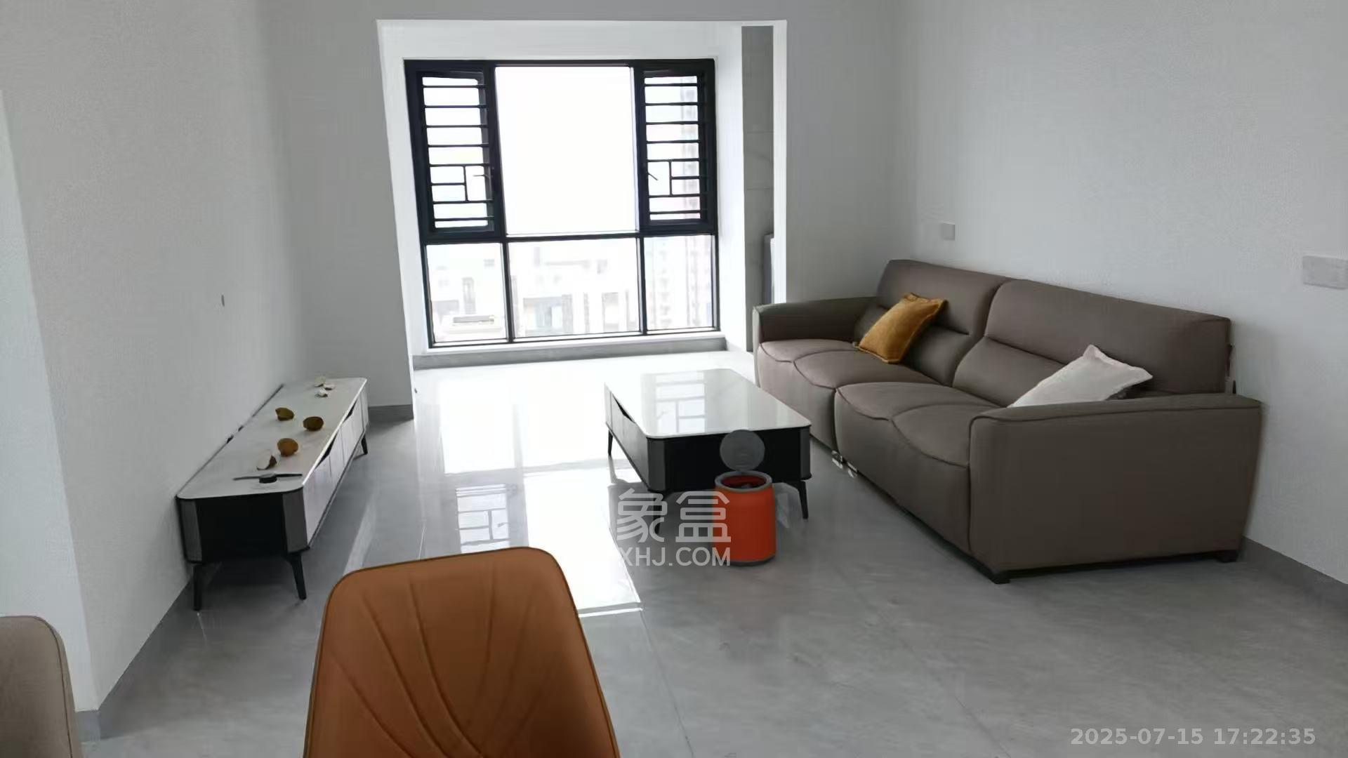 佳源东方璟园  3室2厅2卫    2400.0元/月 佳源东方璟园  3室2厅2卫    2400.0元/月