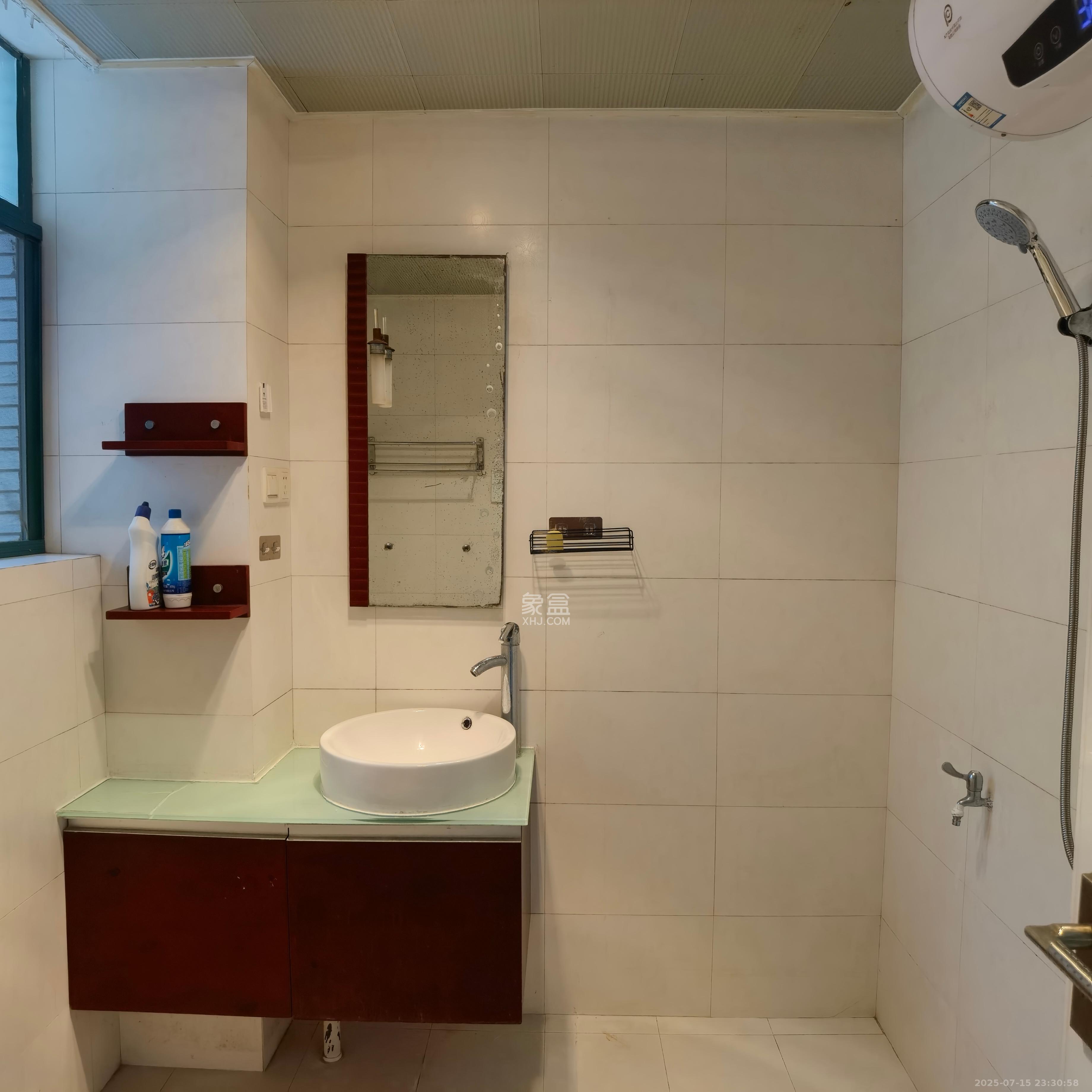 曙光大邸  3室2厅2卫    3000.0元/月 曙光大邸  3室2厅2卫    3000.0元/月室内图