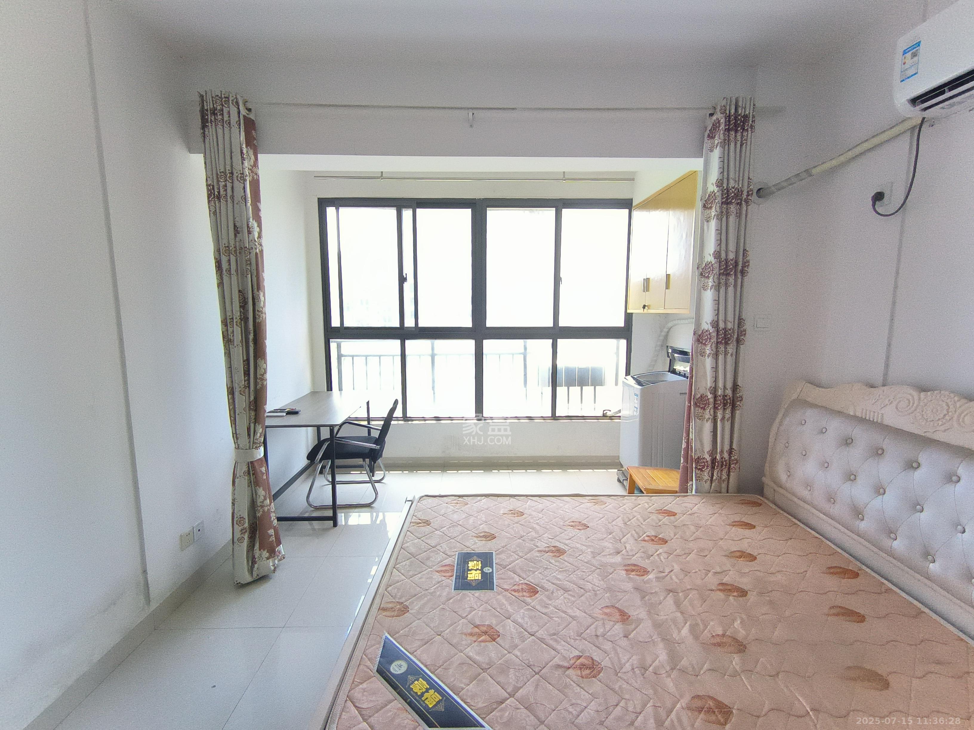 保利麓谷林语I区  1室1厅1卫    1500.0元/月室内图