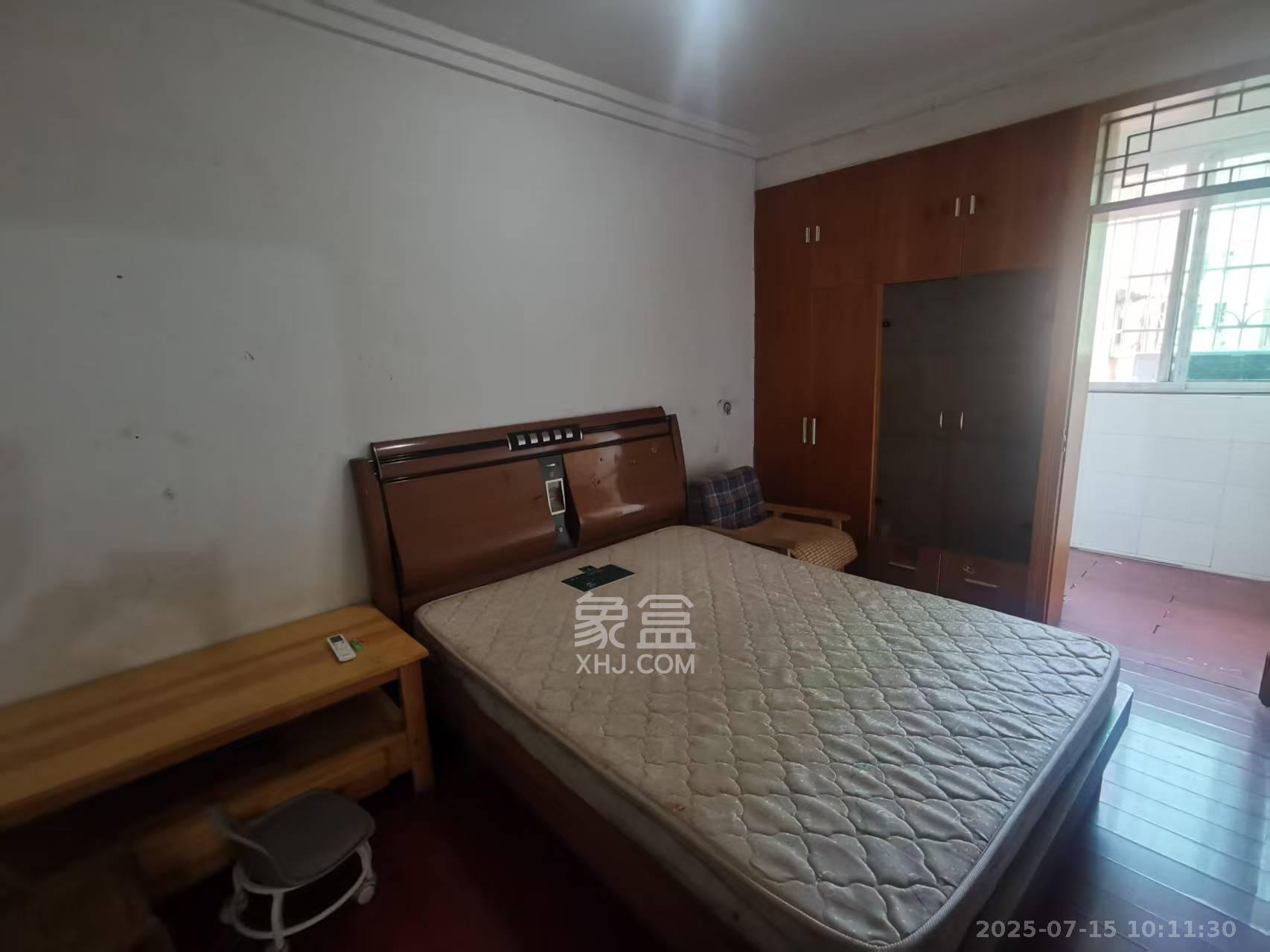 杜家塘小区  2室2厅1卫    2200.0元/月 杜家塘小区  2室2厅1卫    2200.0元/月室内图