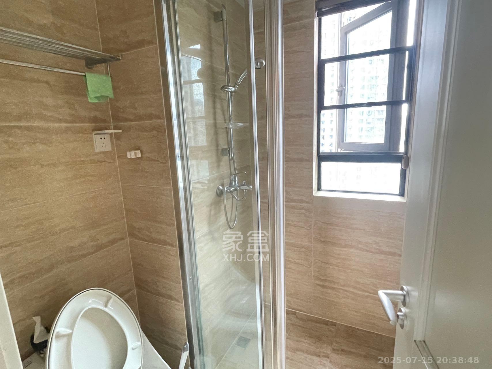 万科魅力之城观澜里 3室2厅2卫 3200.0元/月 万科魅力之城观澜里 3室2厅2卫 3200.0元/月室内图